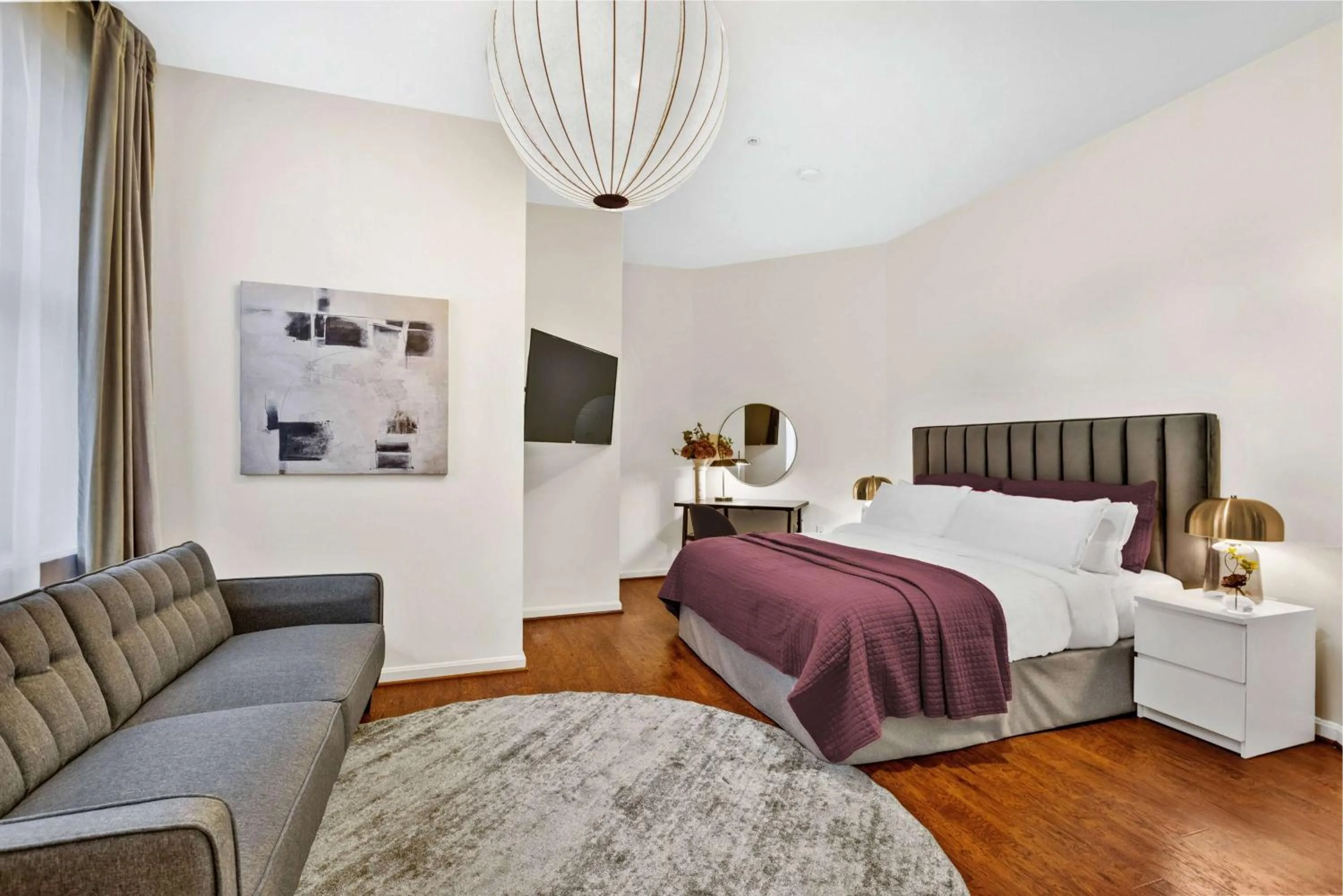 Photo of the whole room, Bed in Hotel Brexton, Trademark Collection by Wyndham