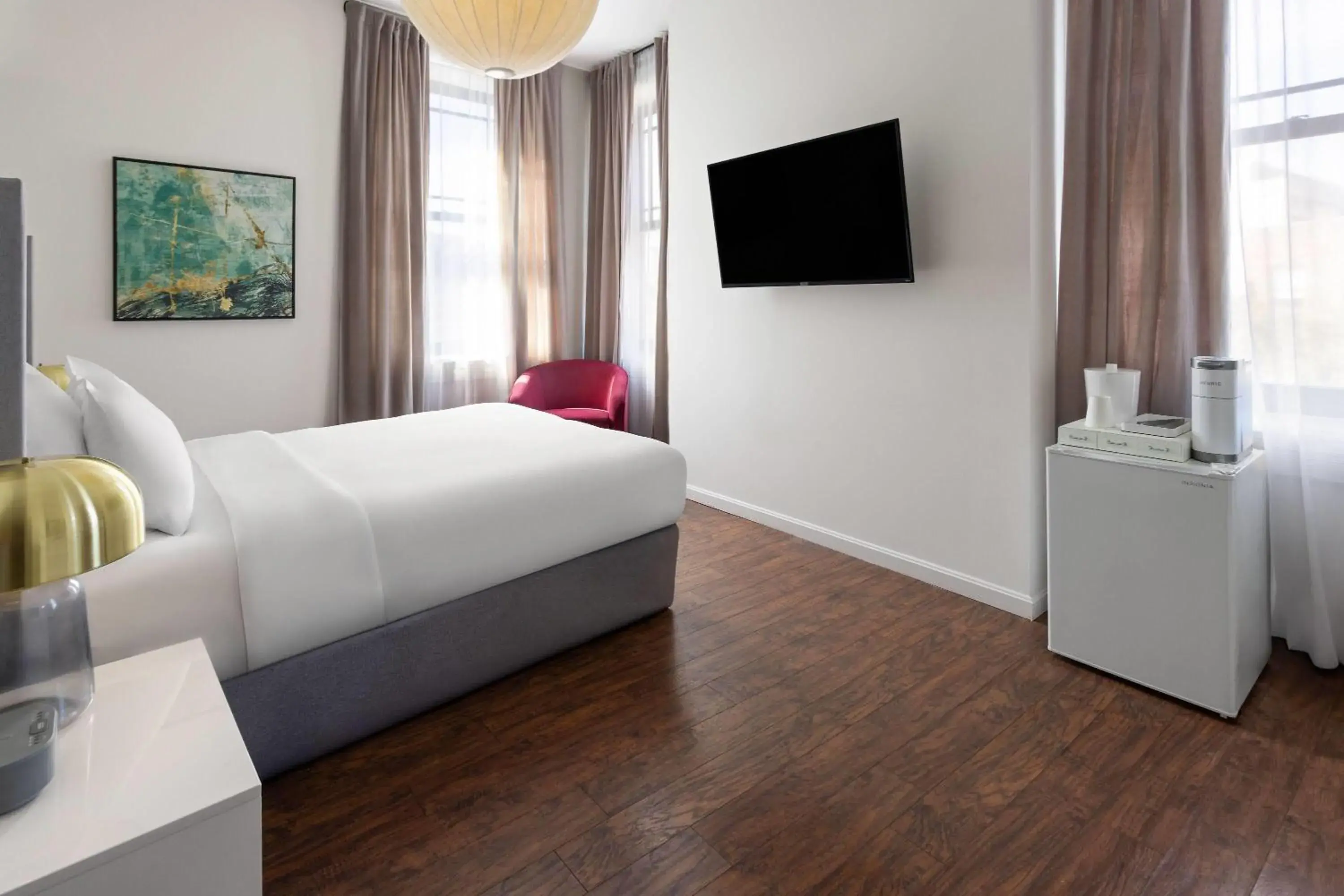 Photo of the whole room, Bed in Hotel Brexton, Trademark Collection by Wyndham Photo of the whole room, Bed in Hotel Brexton, Trademark Collection by Wyndham