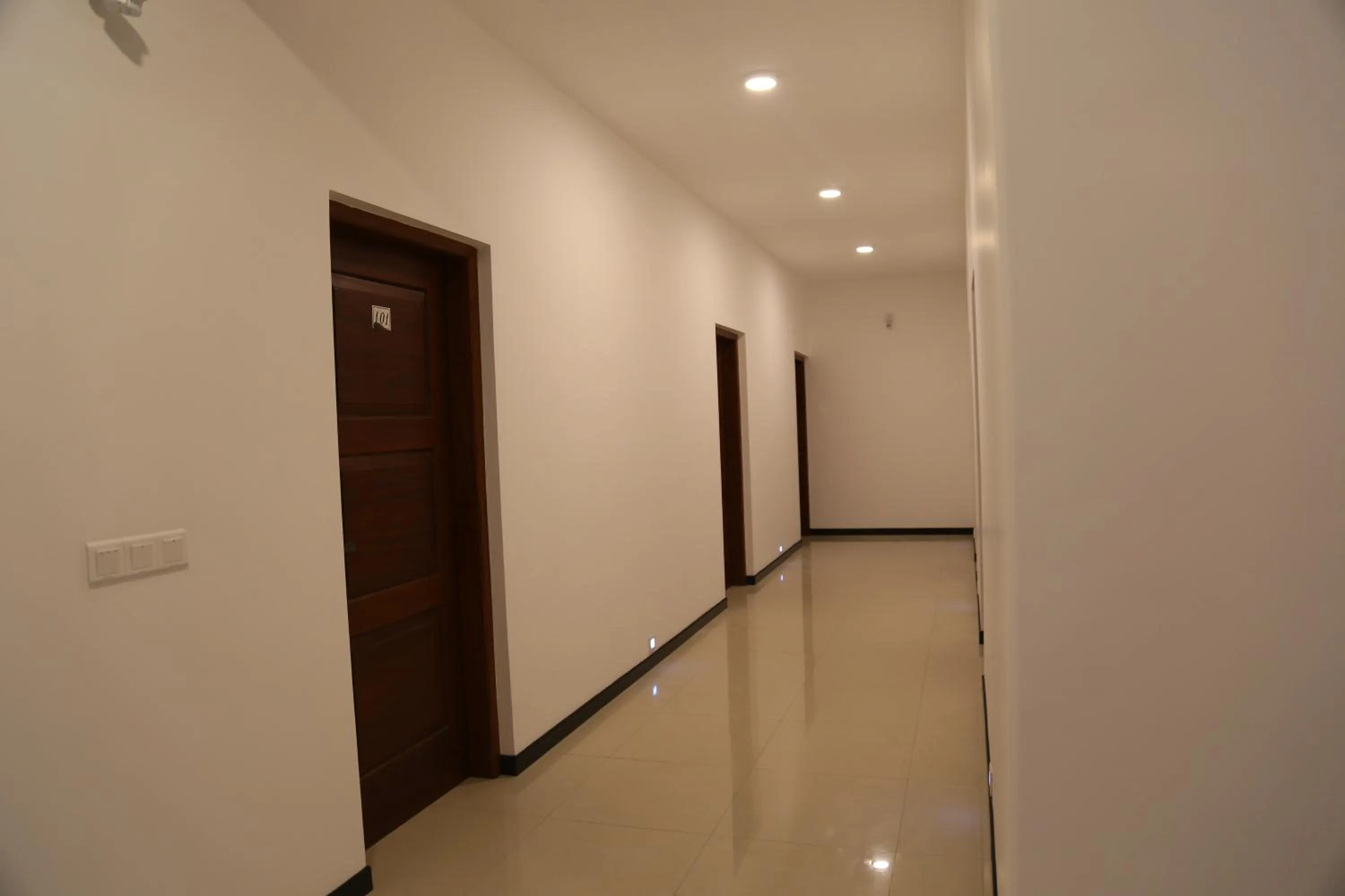 Area and facilities in Hikka Regent Hotel