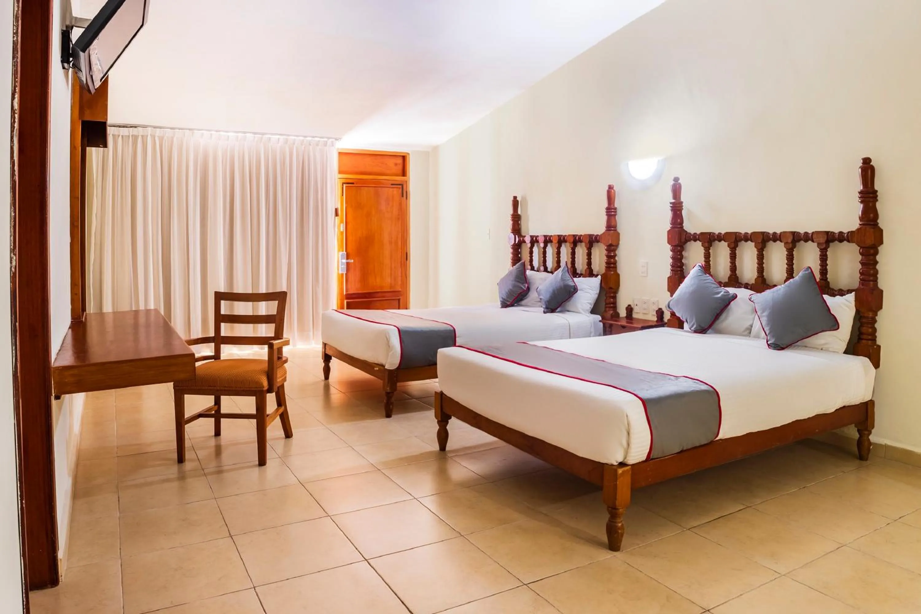 Bedroom, Bed in Collection O Hotel Mocambo, Boca del Río