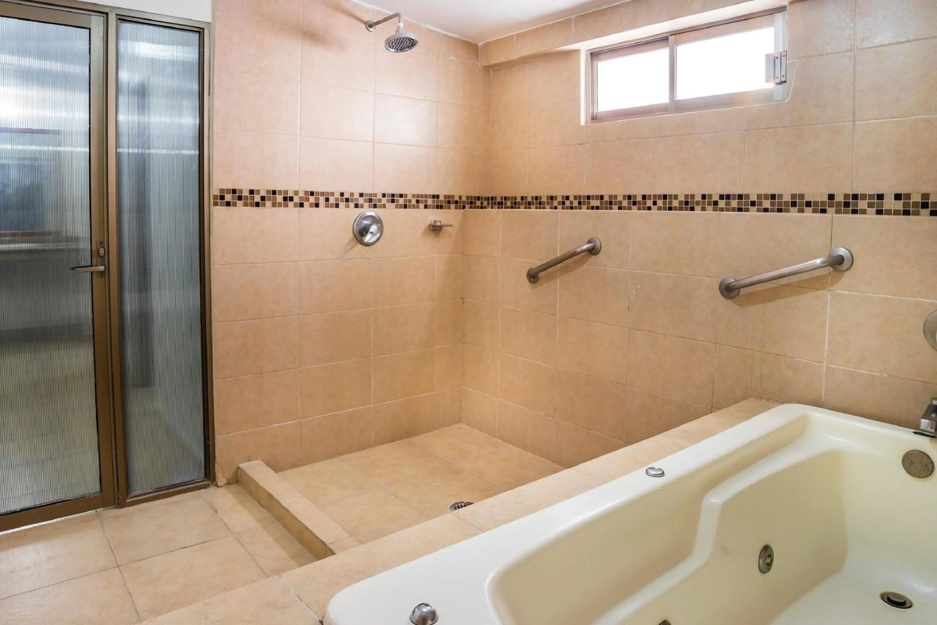 Bathroom in Collection O Hotel Mocambo, Boca del Río