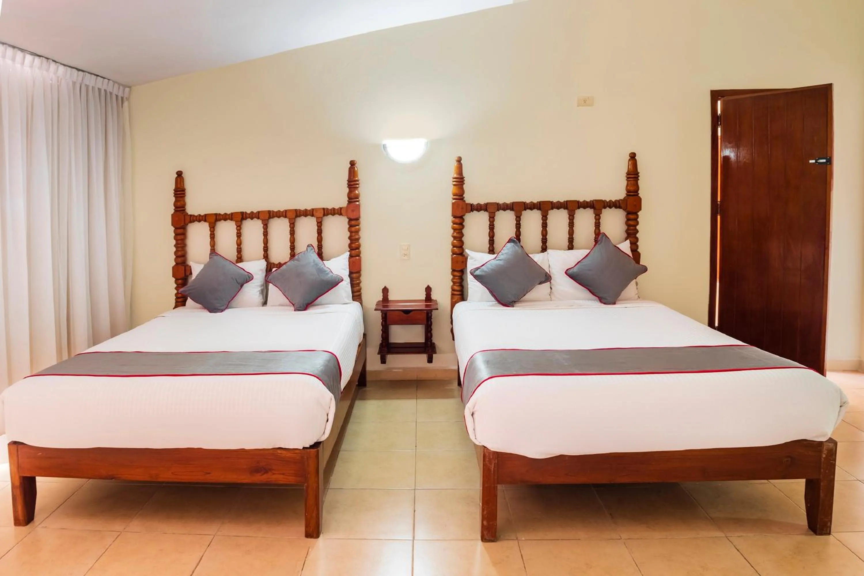 Bedroom, Bed in Collection O Hotel Mocambo, Boca del Río