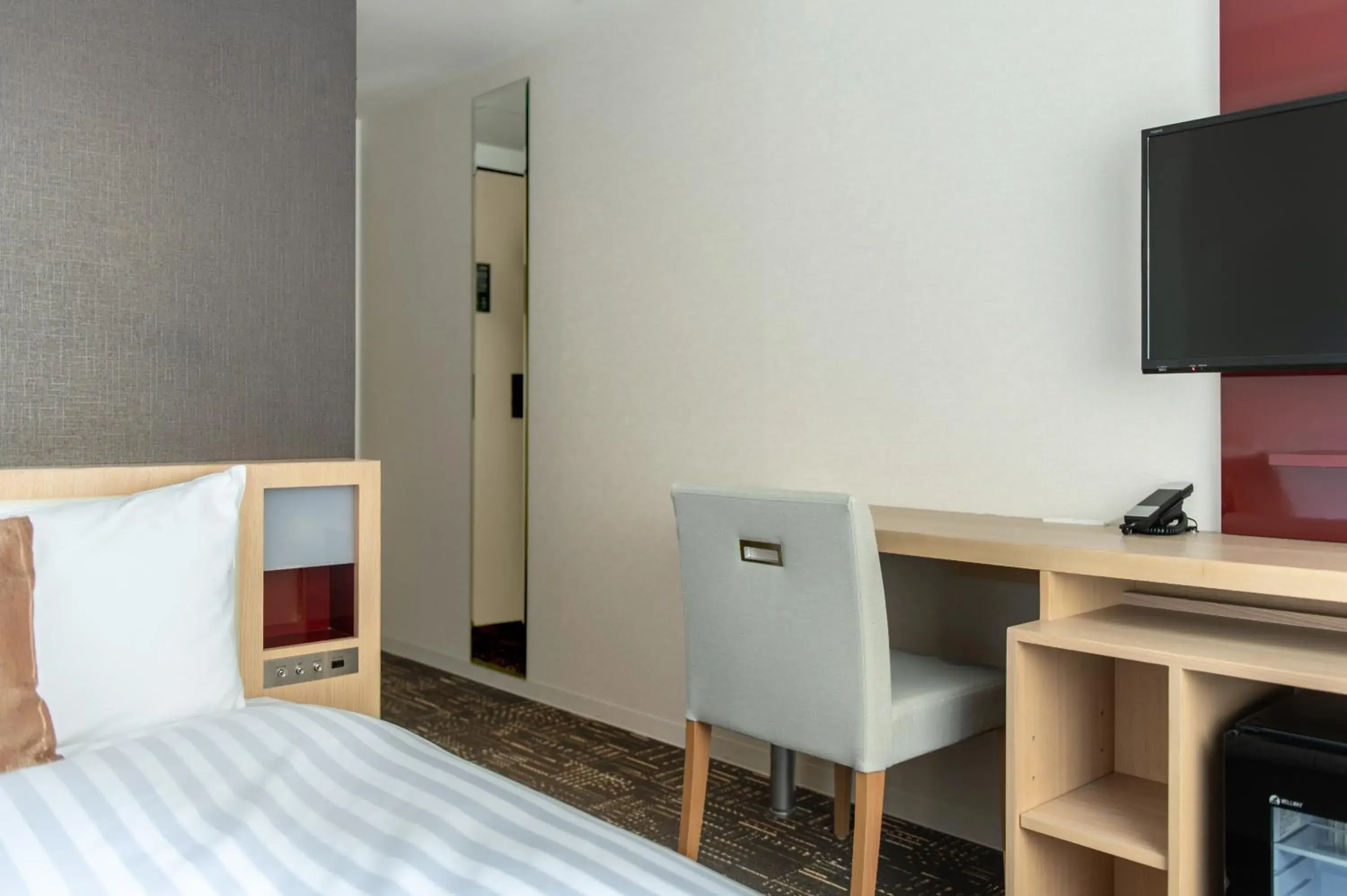 Photo of the whole room, Bed in Hotel Vista Kanazawa Photo of the whole room, Bed in Hotel Vista Kanazawa