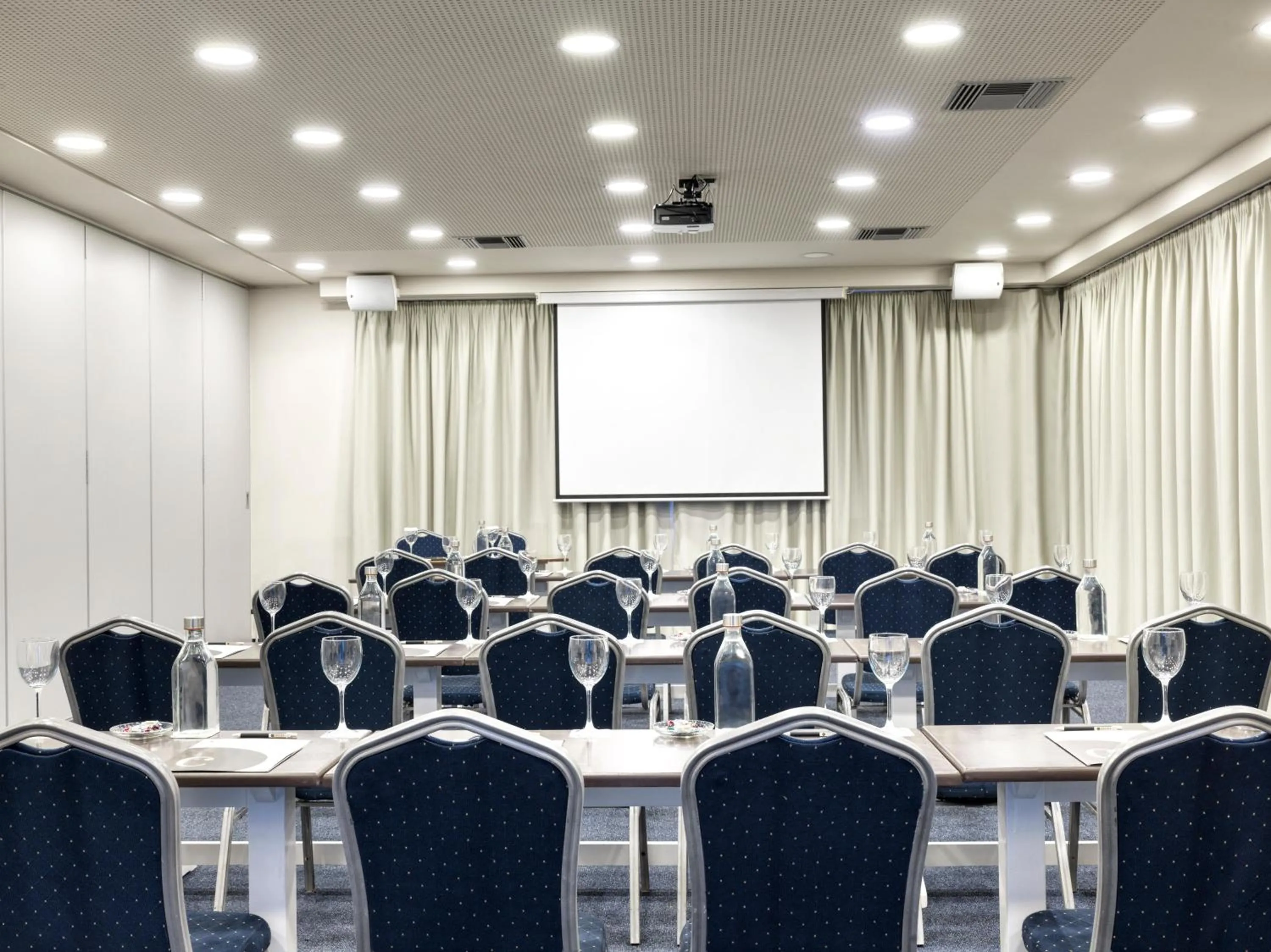 Meeting/conference room in Civitel Attik Rooms & Suites