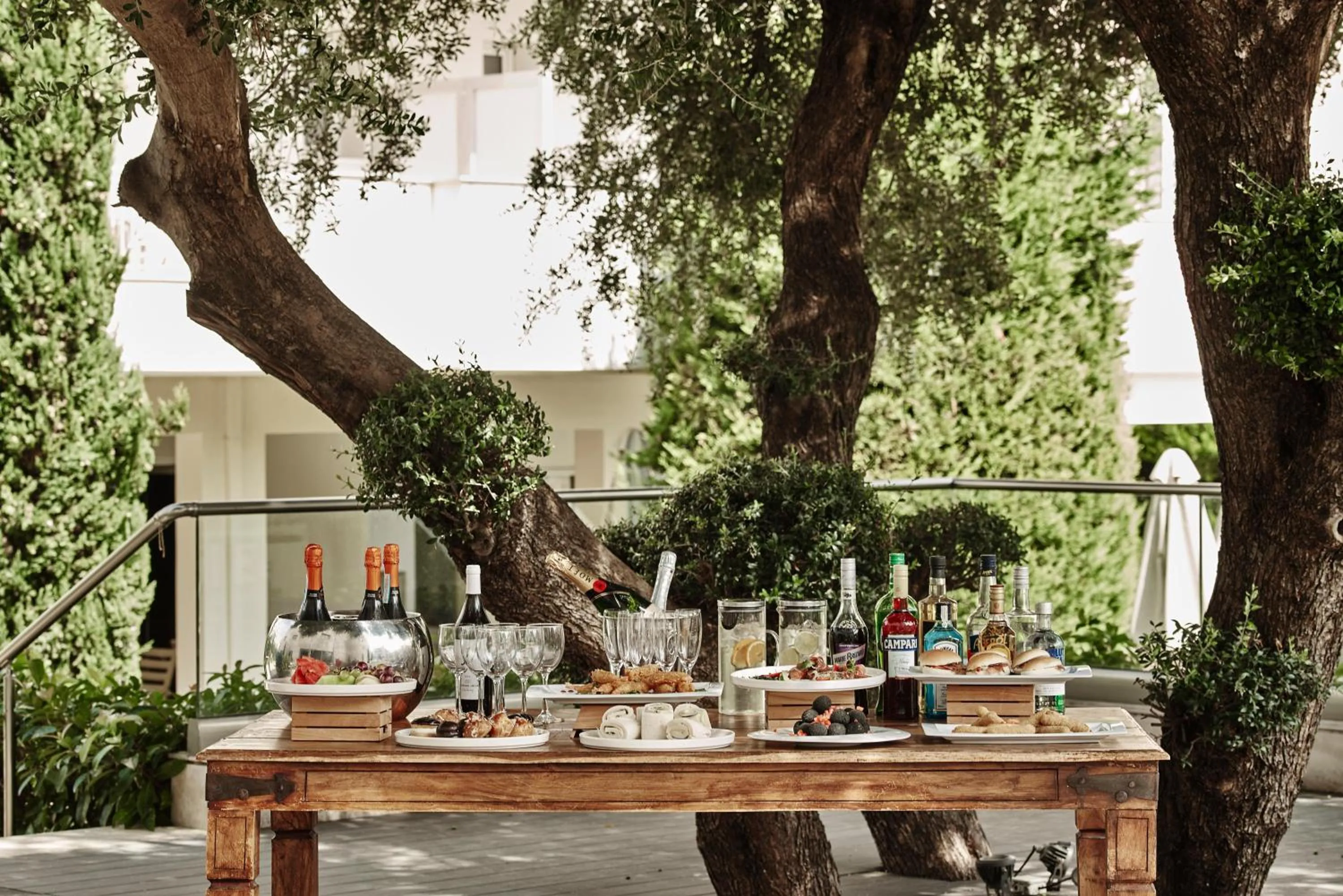 Nightclub / DJ in Civitel Attik Rooms & Suites