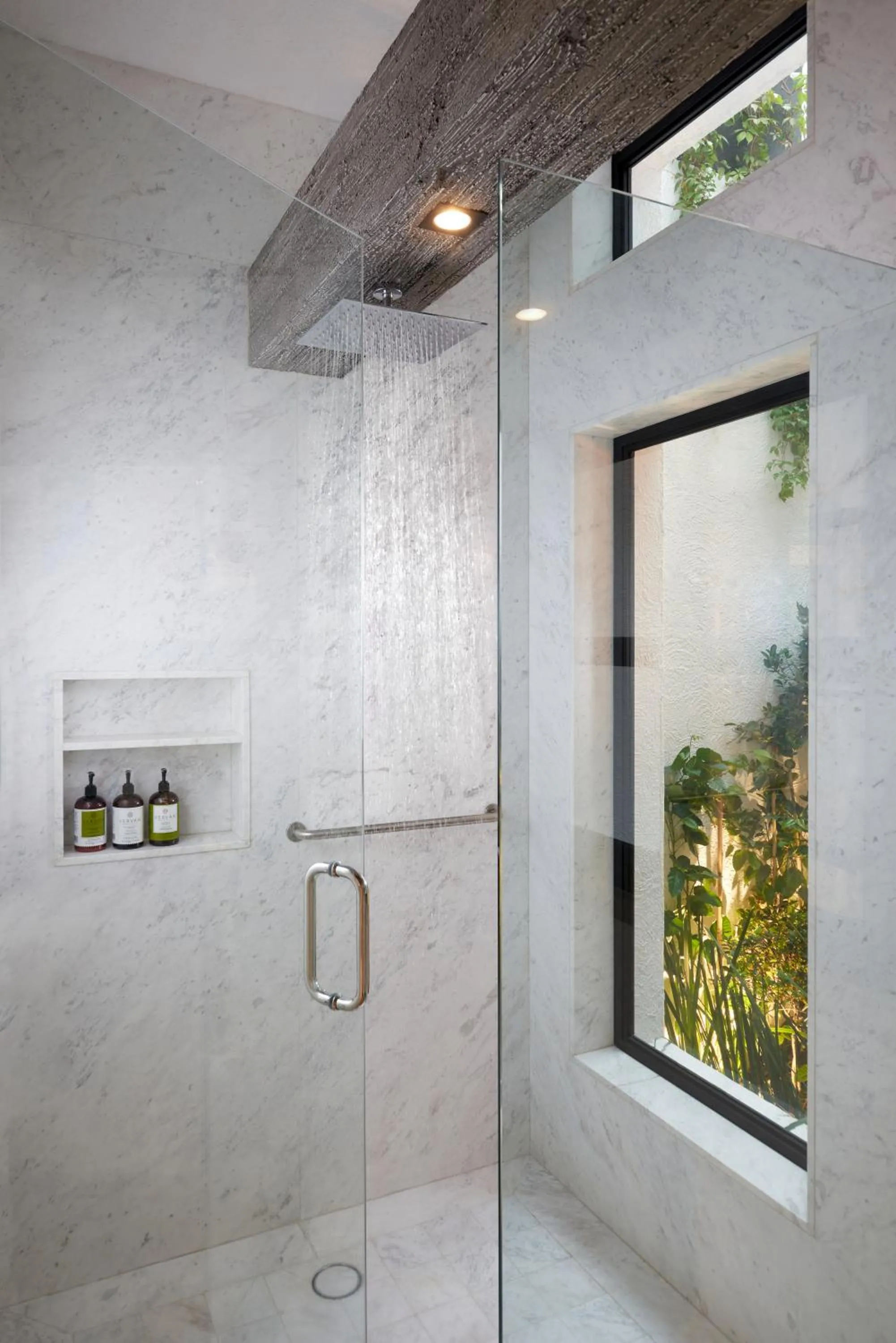 Shower in H21 Hospedaje Boutique