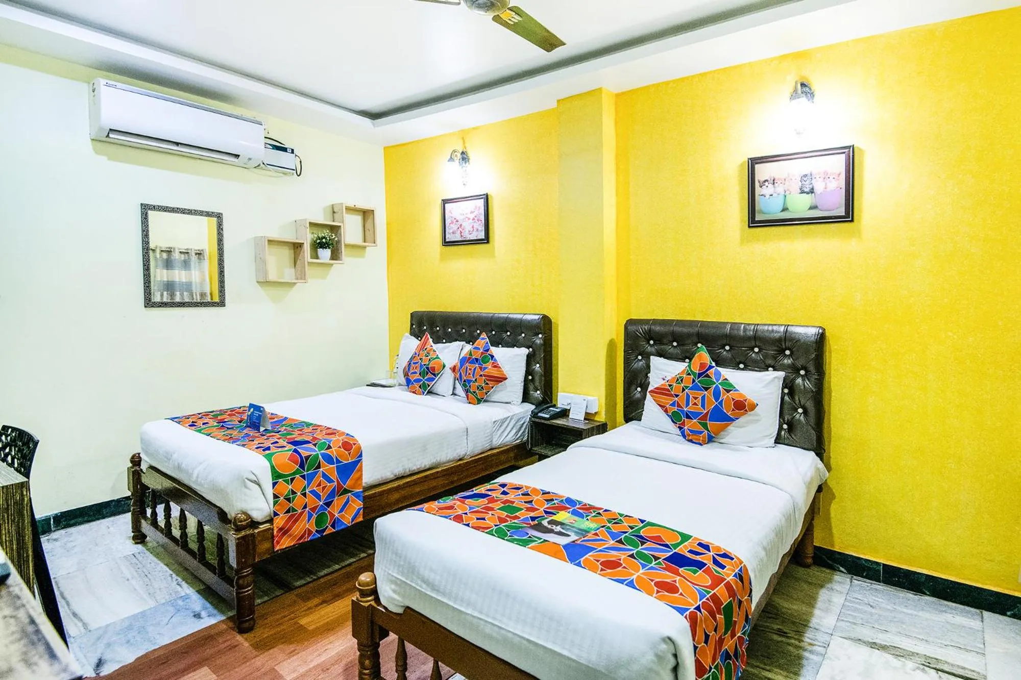 Photo of the whole room, Bed in Royal Palace Marina