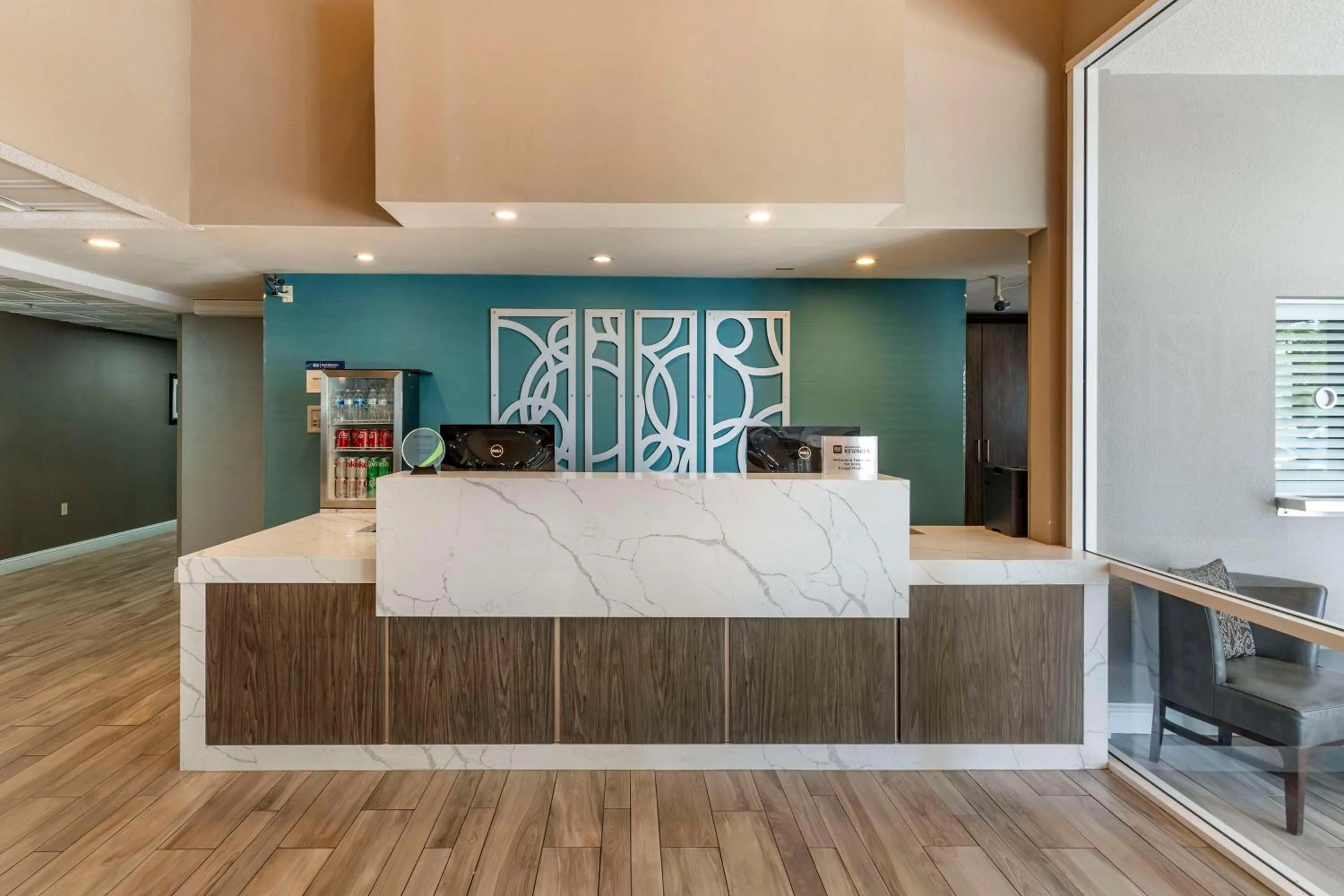 Lobby or reception in Best Western Plus Vineyard Inn