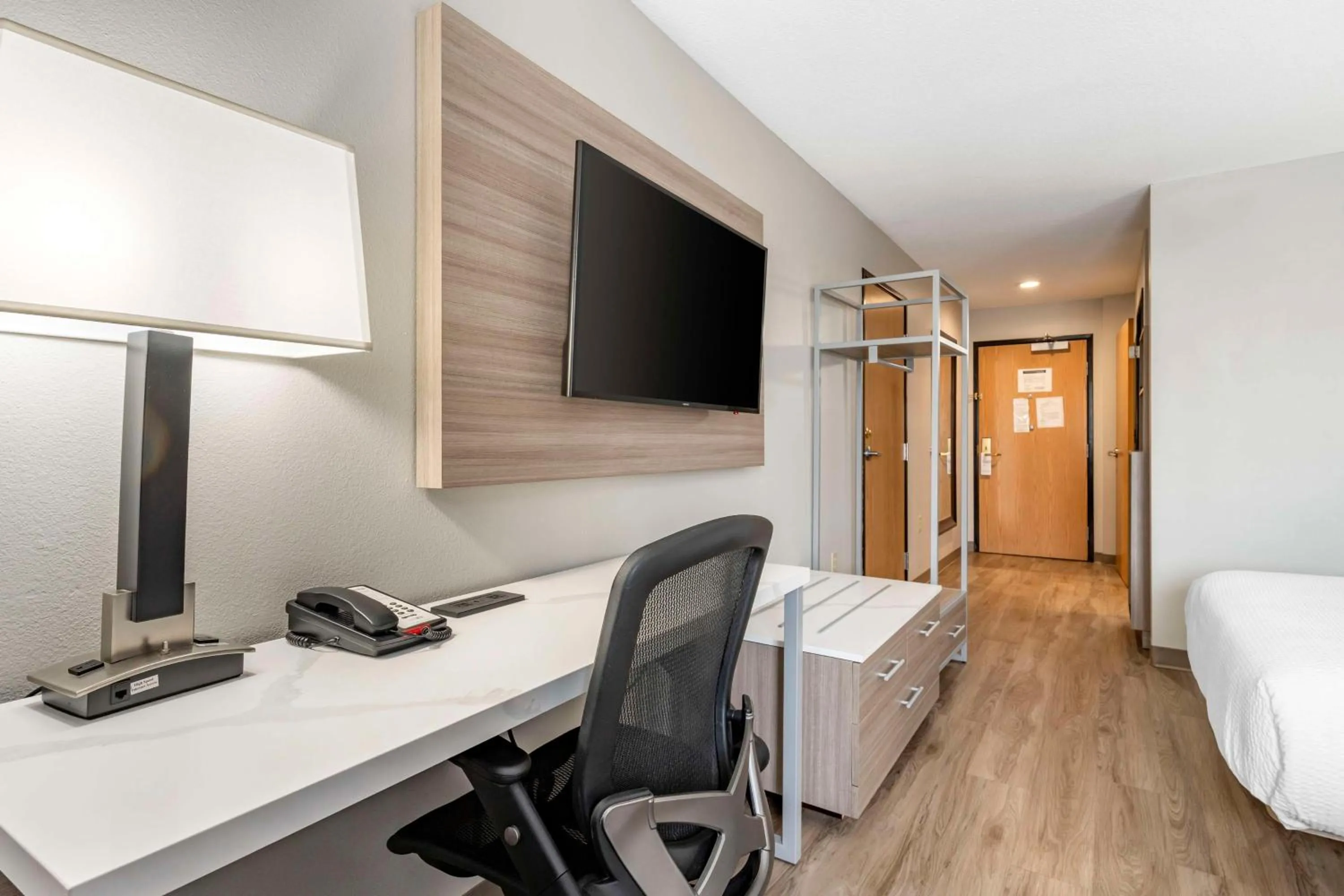 Other, Bed in Best Western Plus Vineyard Inn