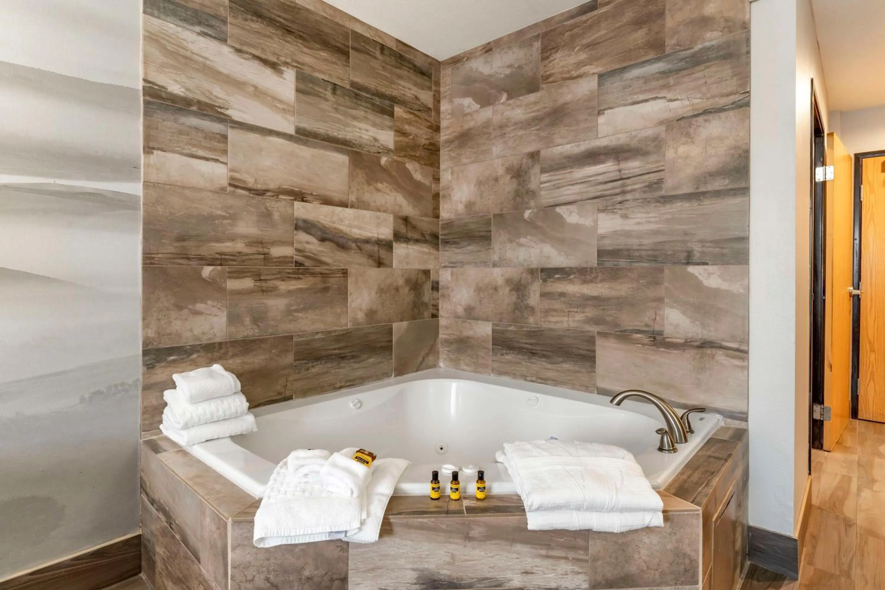 Bedroom in Best Western Plus Vineyard Inn