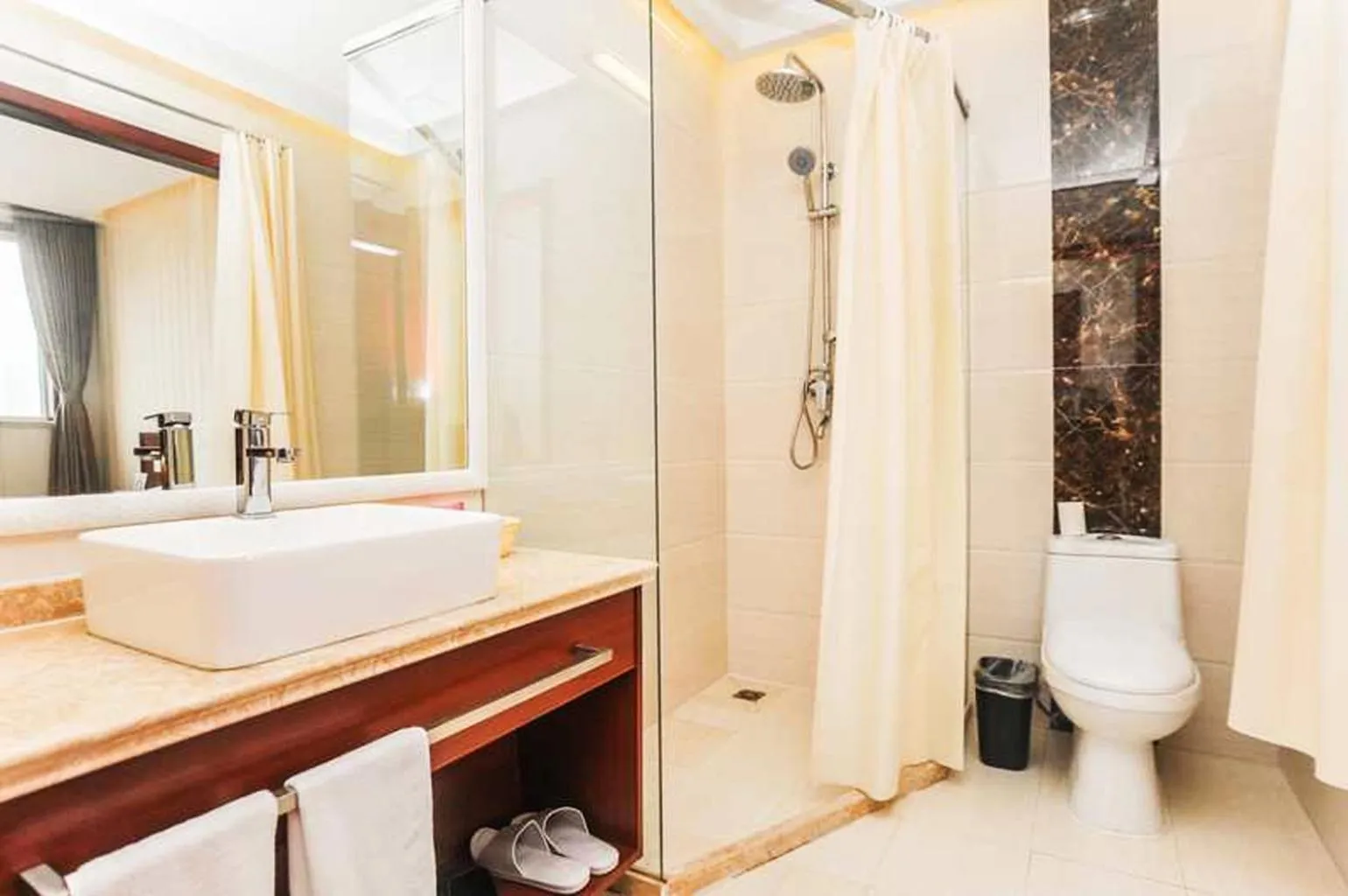 Hua Qi Kaiserdom Hotel Zhongshan Road St Michael's Cathedral and Zhanqiao Pier Qingdao