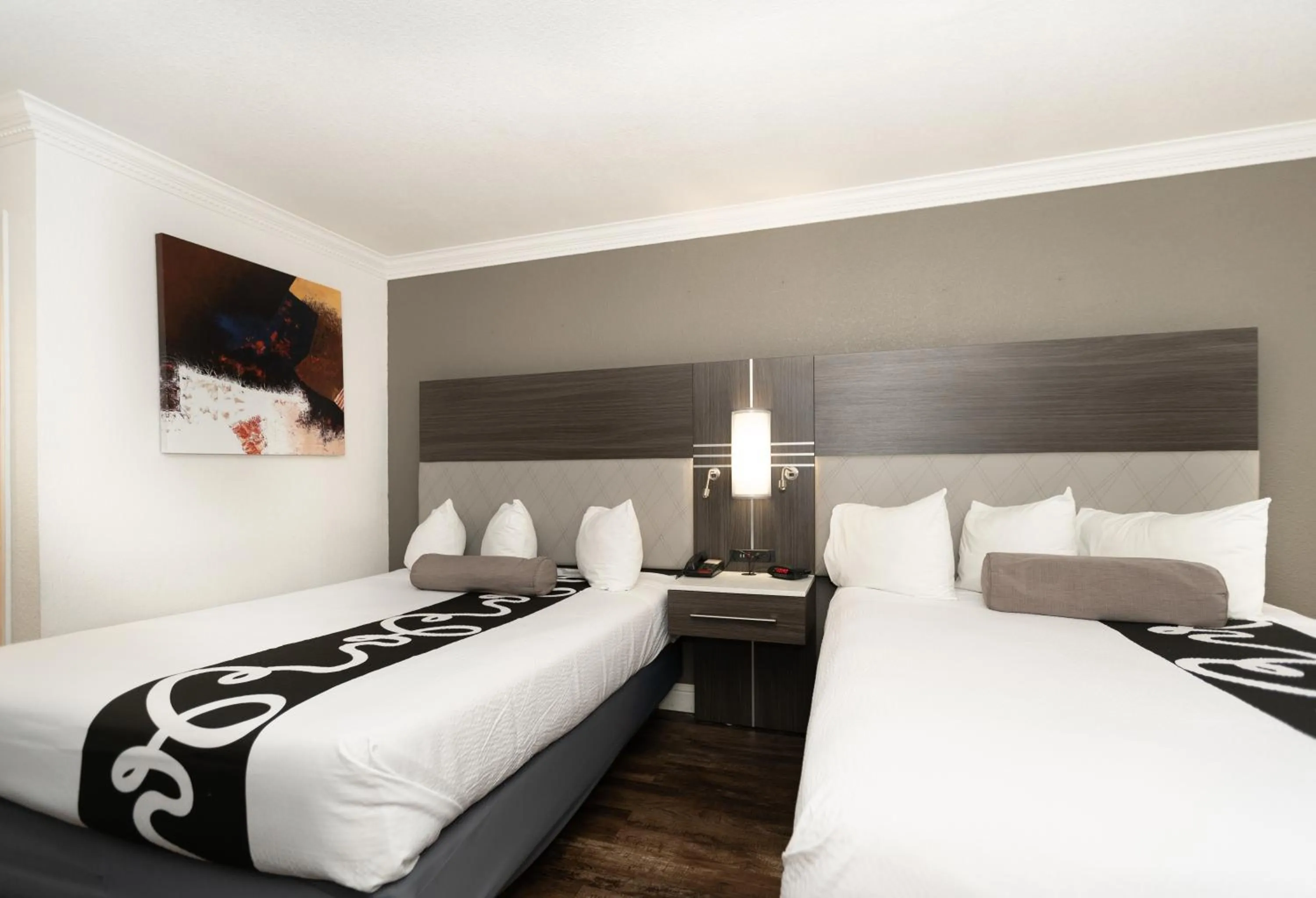 Photo of the whole room, Bed in Rodeway Inn San Jose HWY-101 Tully Rd Exit