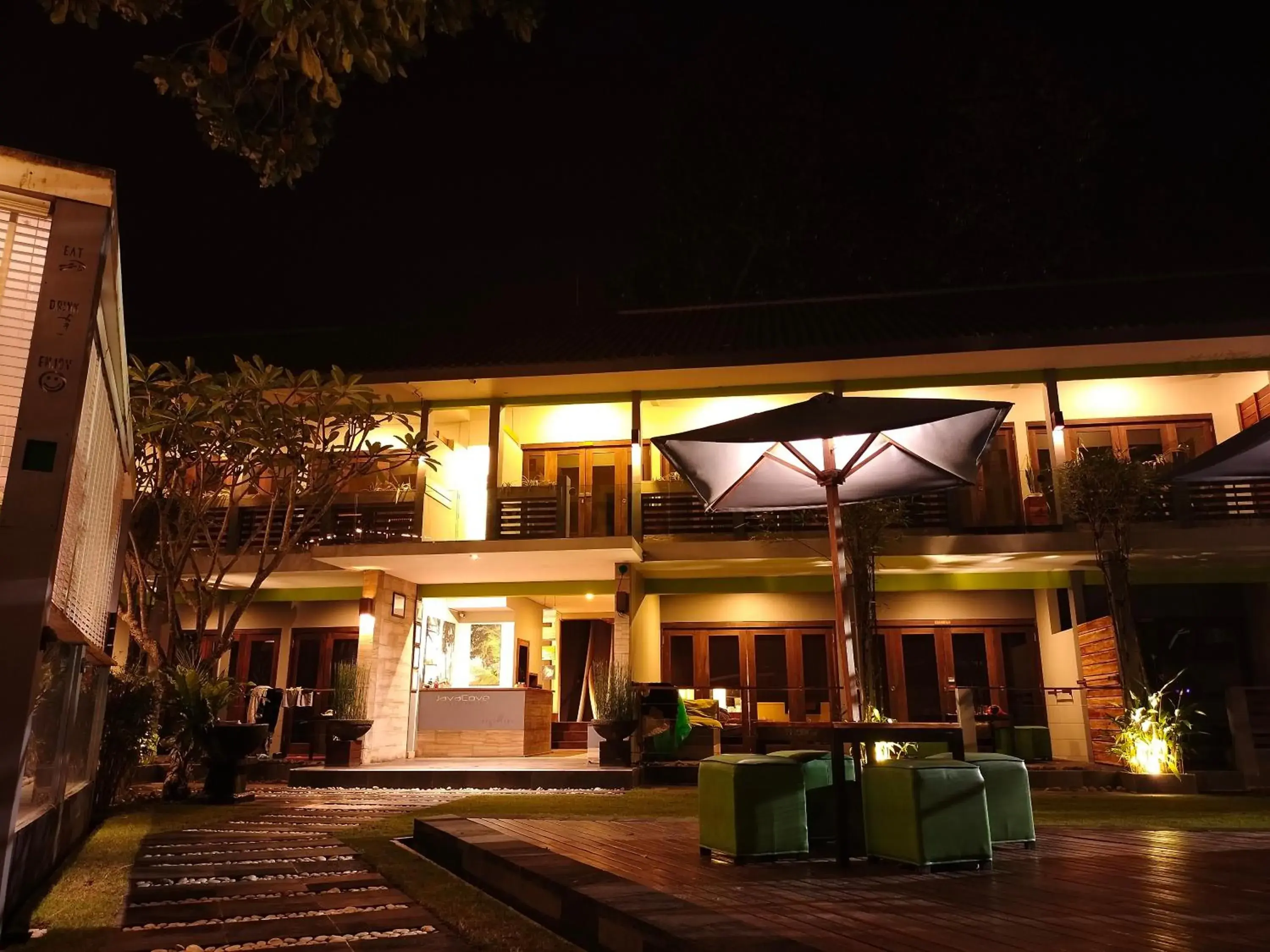 Property building in JavaCove Beach Hotel Property building in JavaCove Beach Hotel