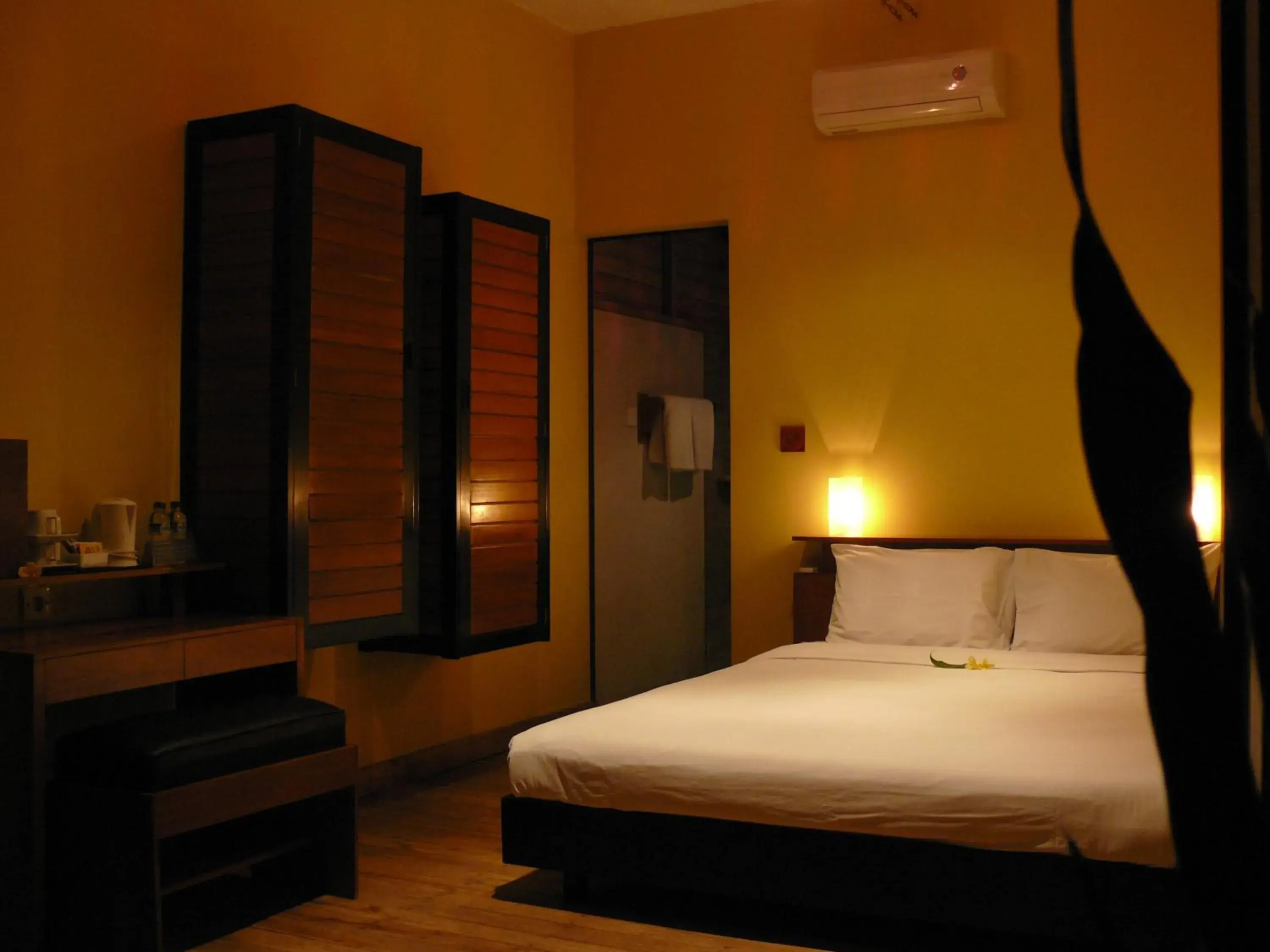 Bedroom, Bed in JavaCove Beach Hotel Bedroom, Bed in JavaCove Beach Hotel