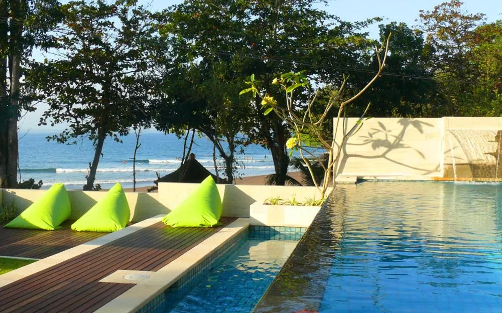 Swimming pool in JavaCove Beach Hotel