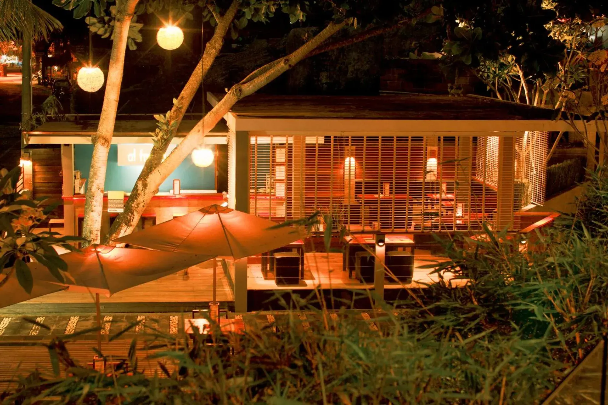 Restaurant/places to eat in JavaCove Beach Hotel Restaurant/places to eat in JavaCove Beach Hotel