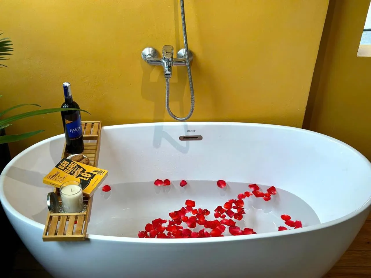 Bath in Joi Boutique Bãi Trước