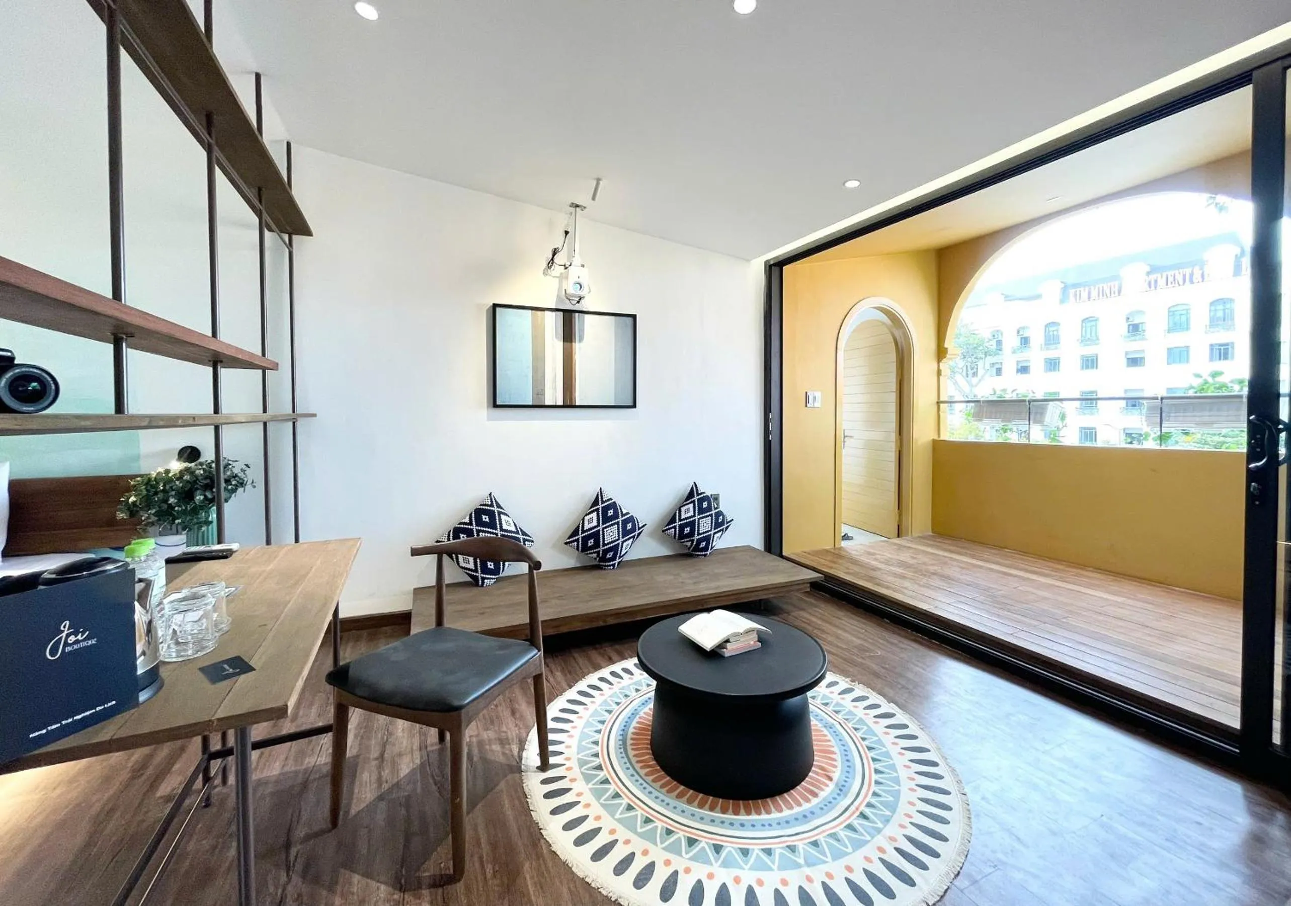 Seating area in Joi Boutique Bãi Trước