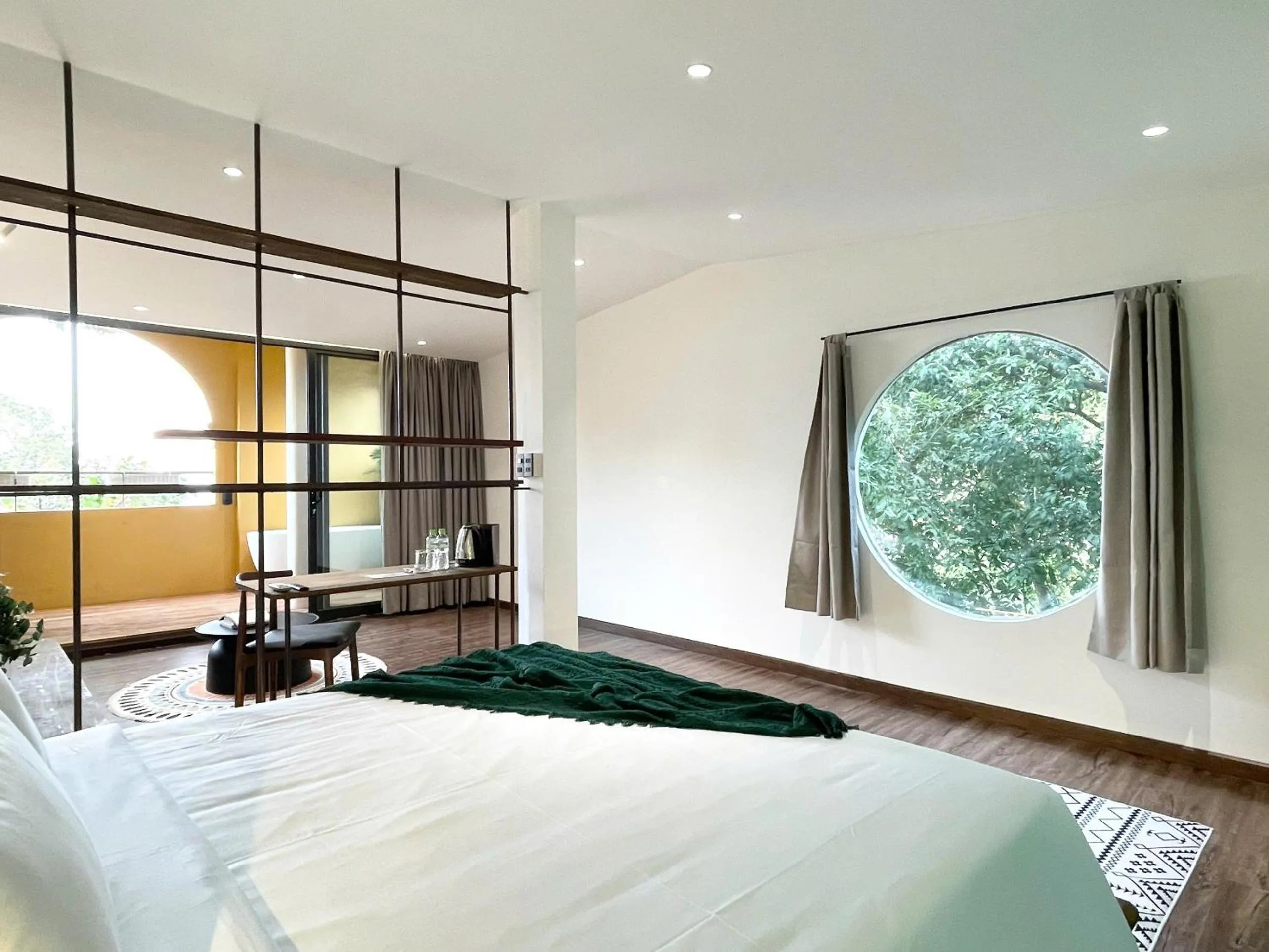 Bed in Joi Boutique Bãi Trước