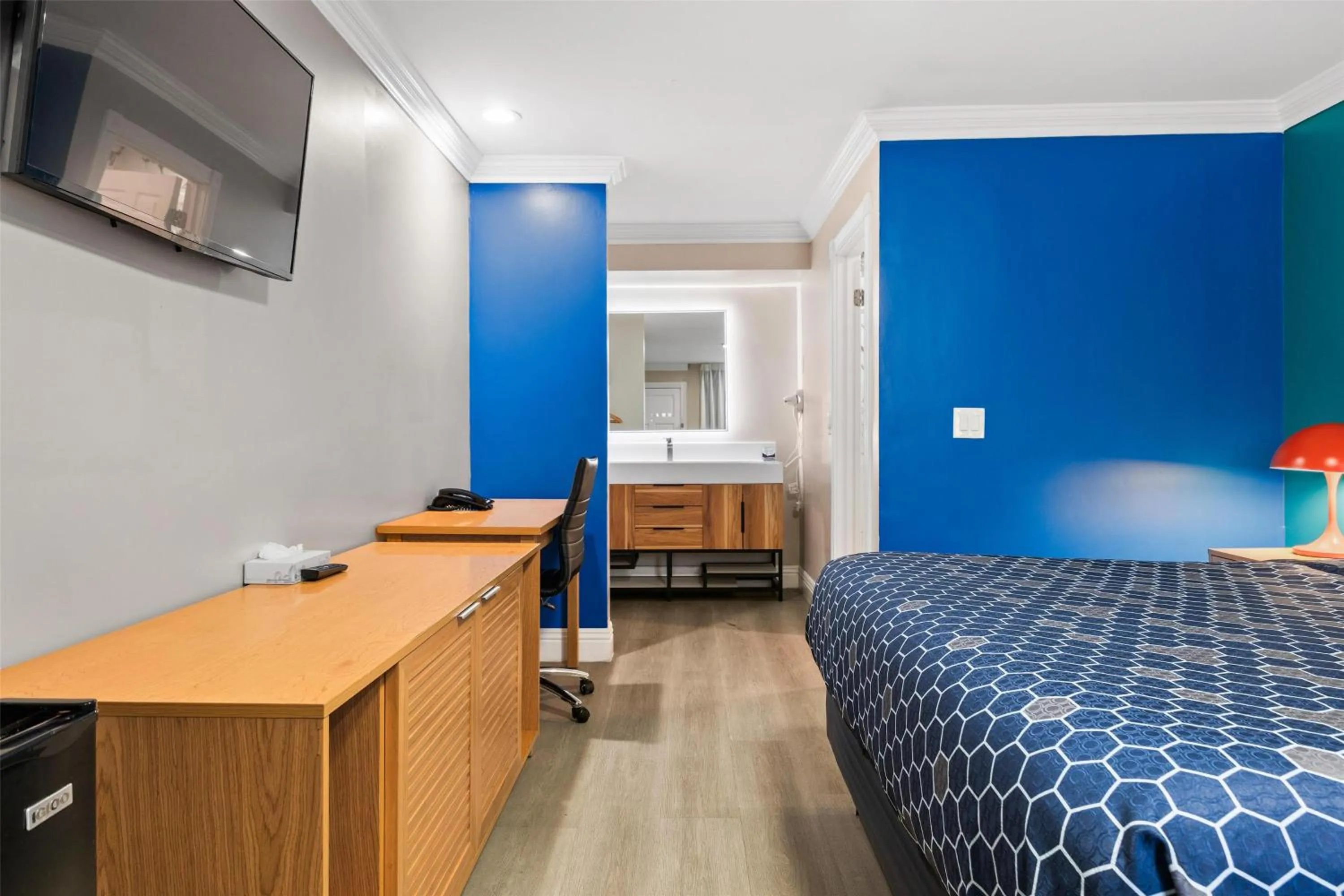 Bedroom, Bed in Signature Inn San Jose