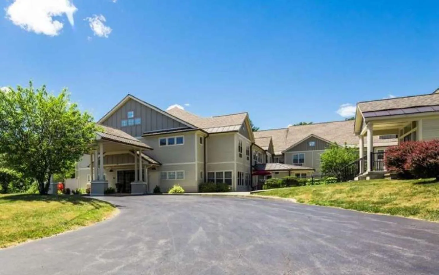 Property building in The Hotel Saratoga, an Ascend Collection Hotel