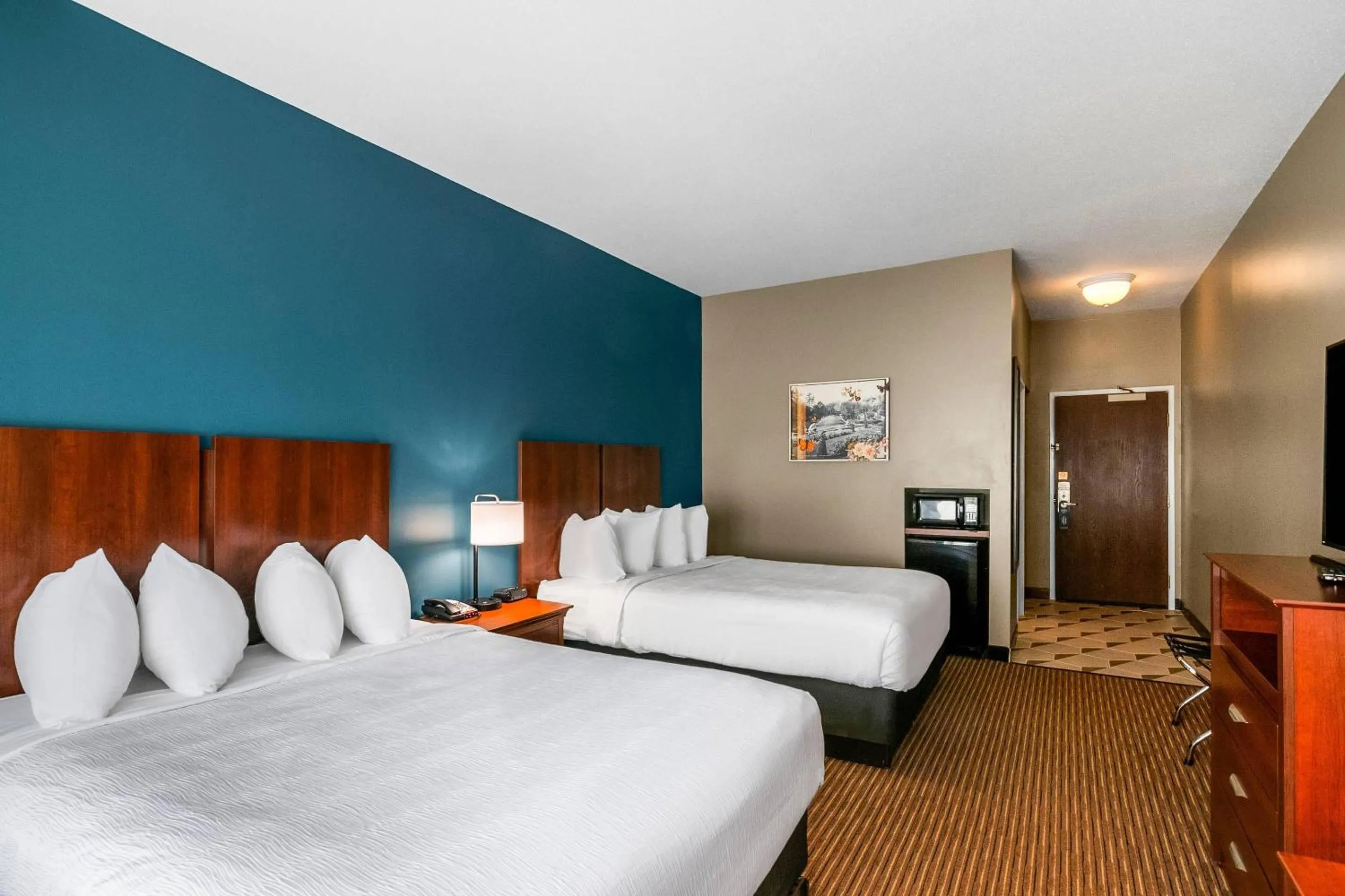 Bedroom, Bed in The Hotel Saratoga, an Ascend Collection Hotel