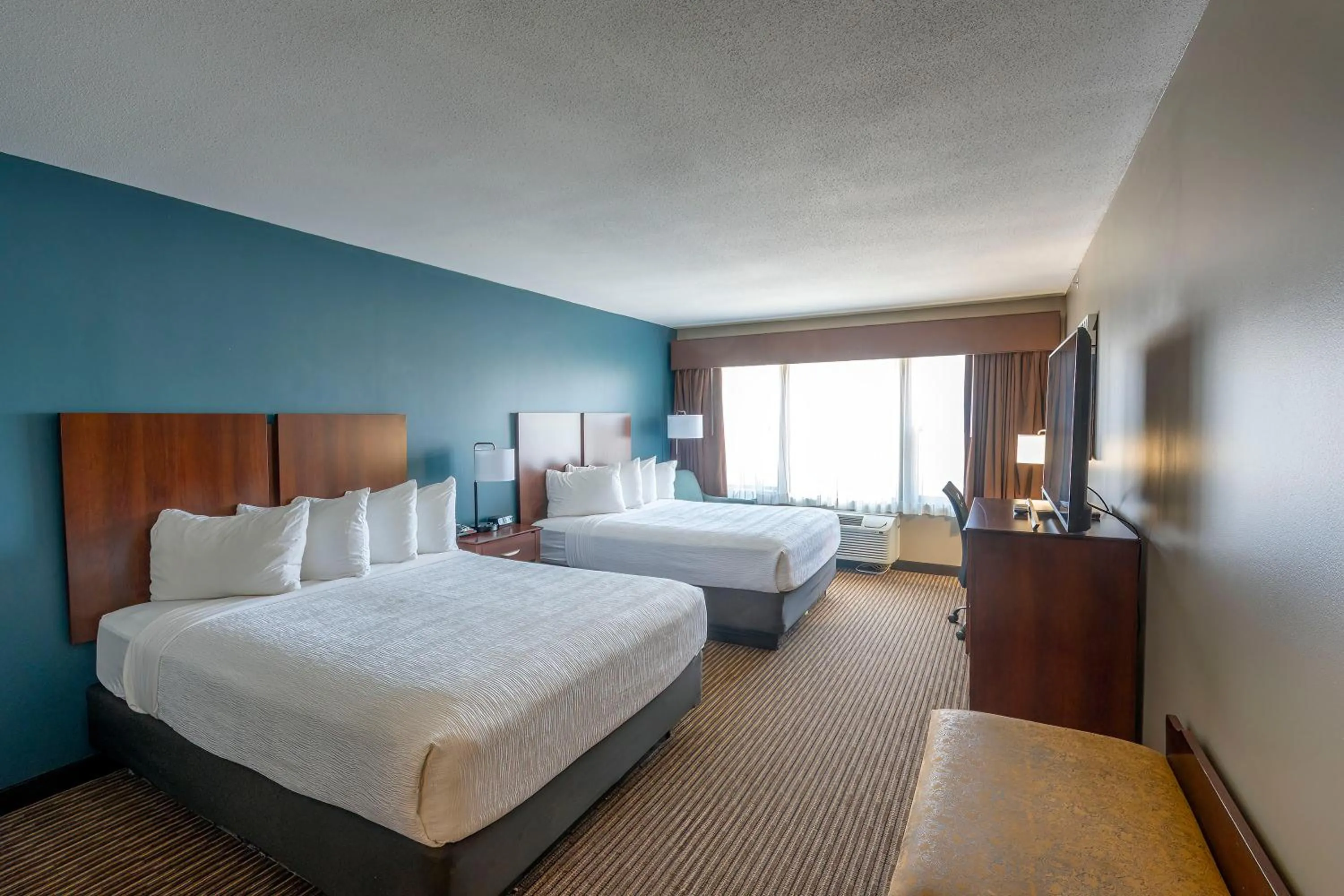 Bedroom, Bed in The Hotel Saratoga, an Ascend Collection Hotel