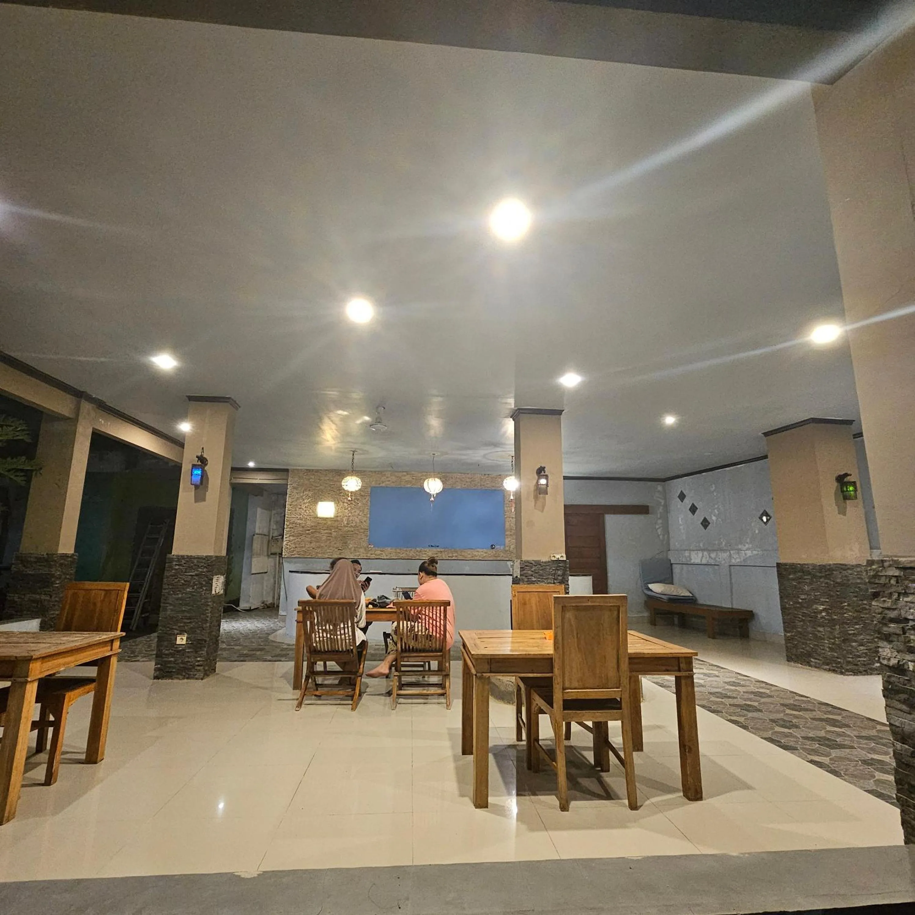 Restaurant/places to eat in Ridho Malik Hotel