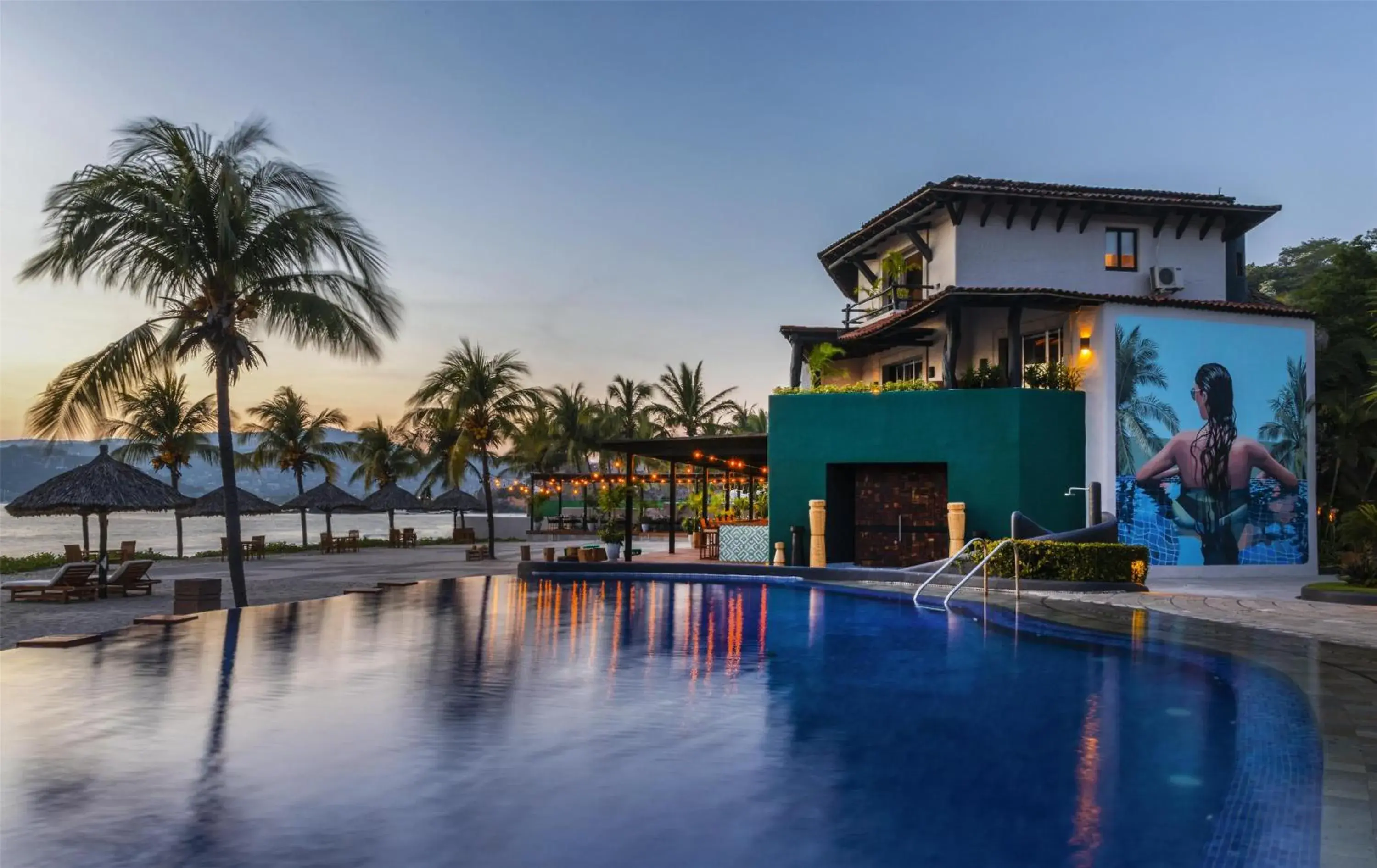 Property building in Thompson Zihuatanejo, A Beach Resort, by Hyatt Property building in Thompson Zihuatanejo, A Beach Resort, by Hyatt
