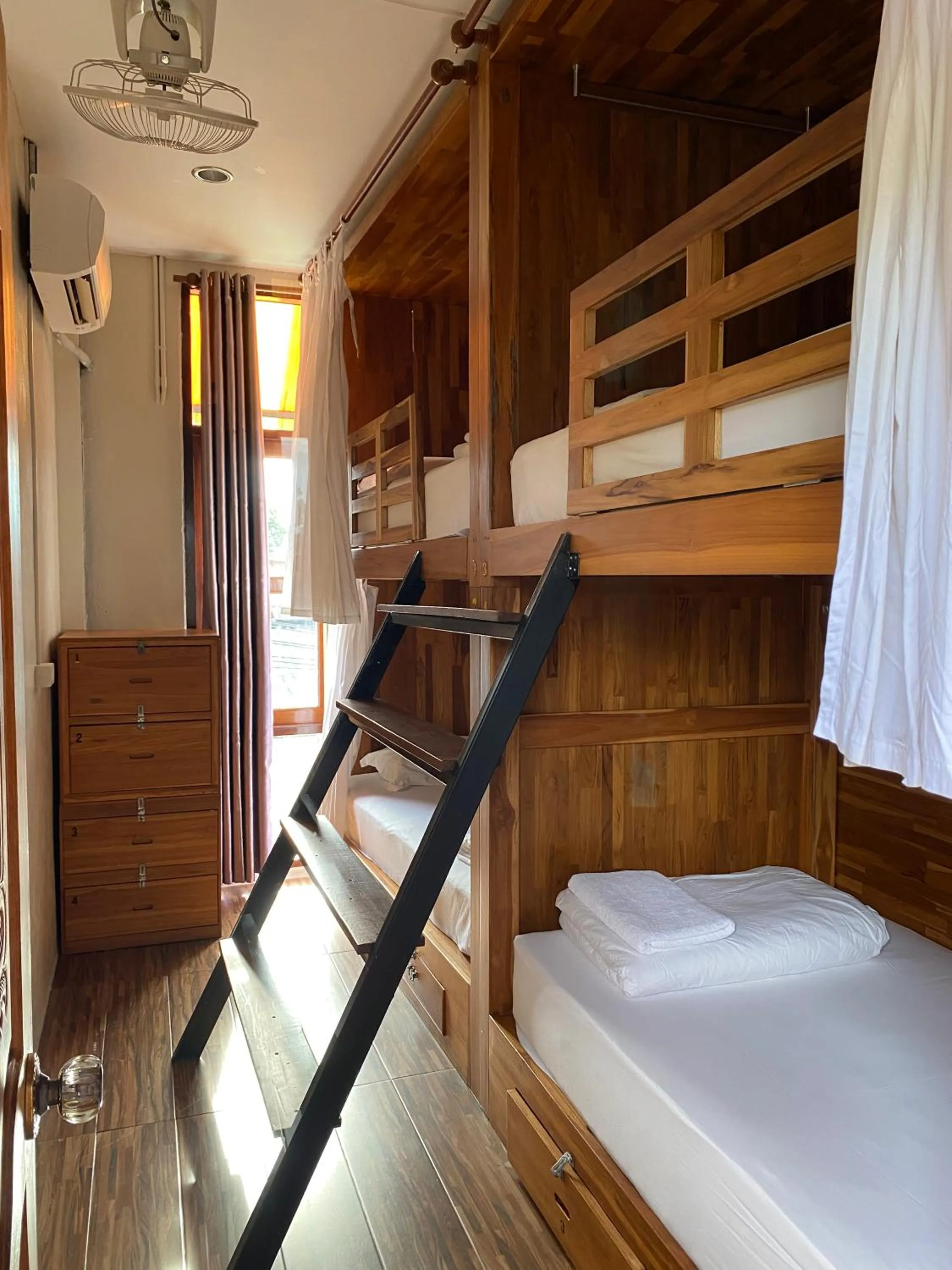 Photo of the whole room, Bed in Bloom Cafe & Hostel