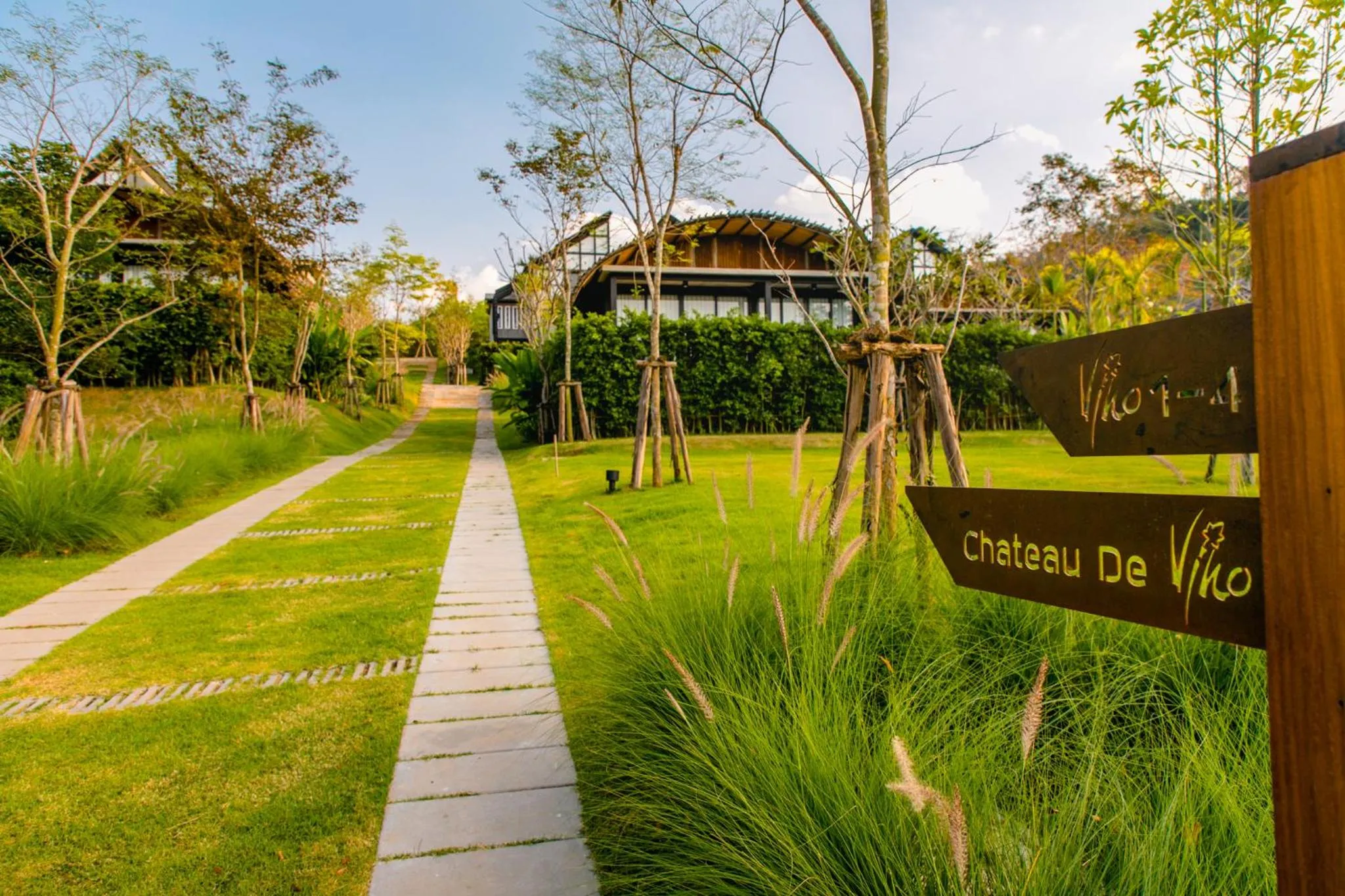 Garden in Vino Neste Private Pool Villas