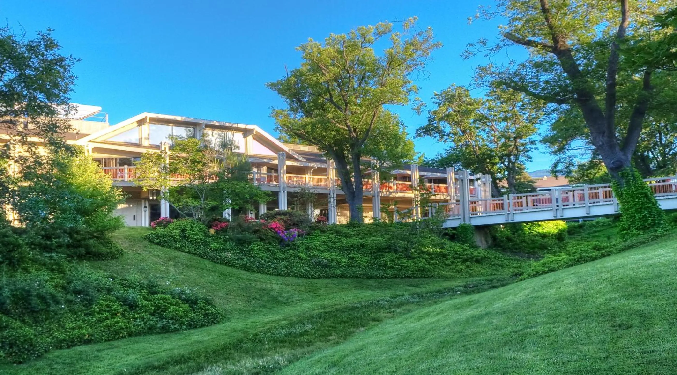 Natural landscape in Ashland Hills Hotel & Suites