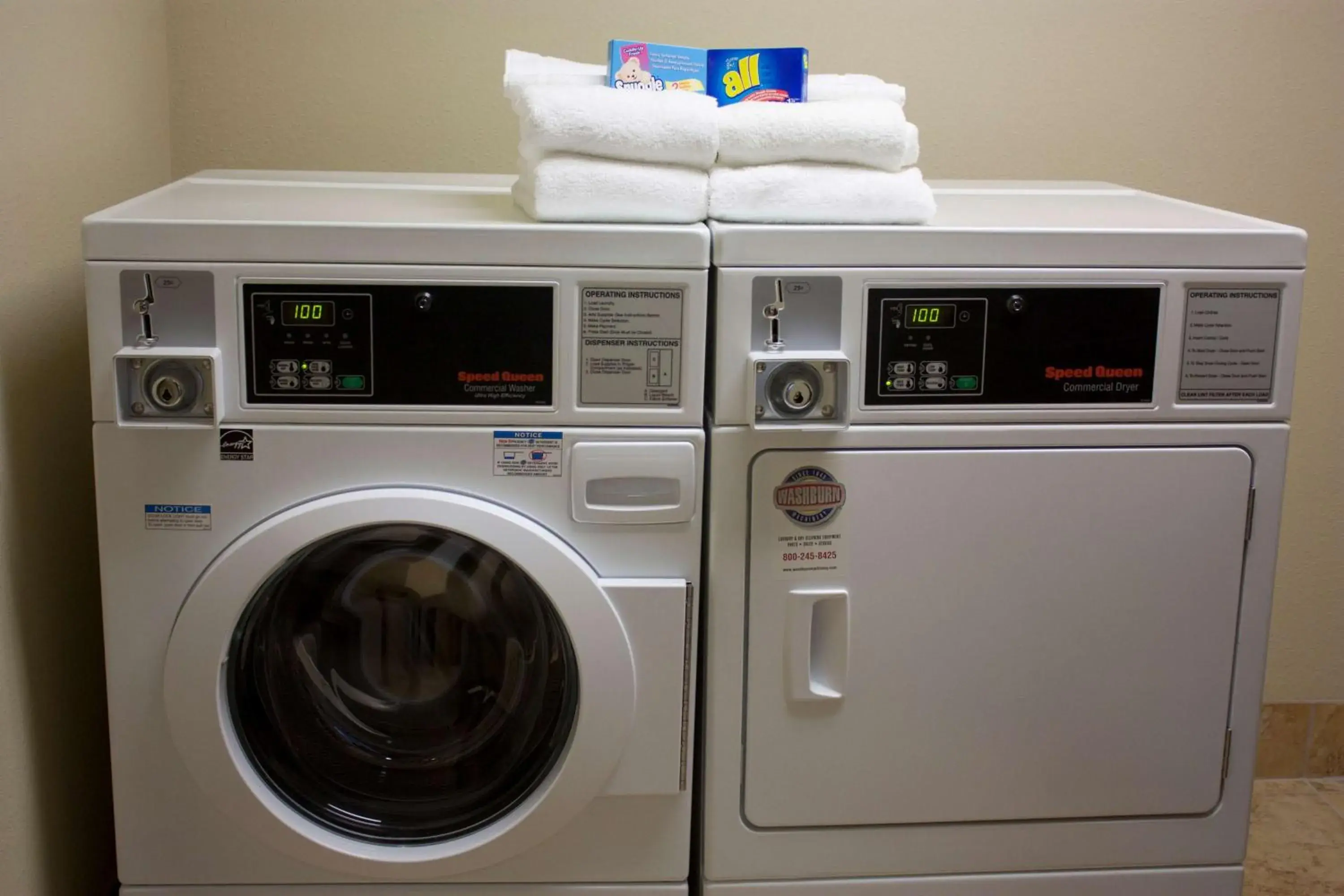 Property building in Hampton Inn - Burlington Property building in Hampton Inn - Burlington