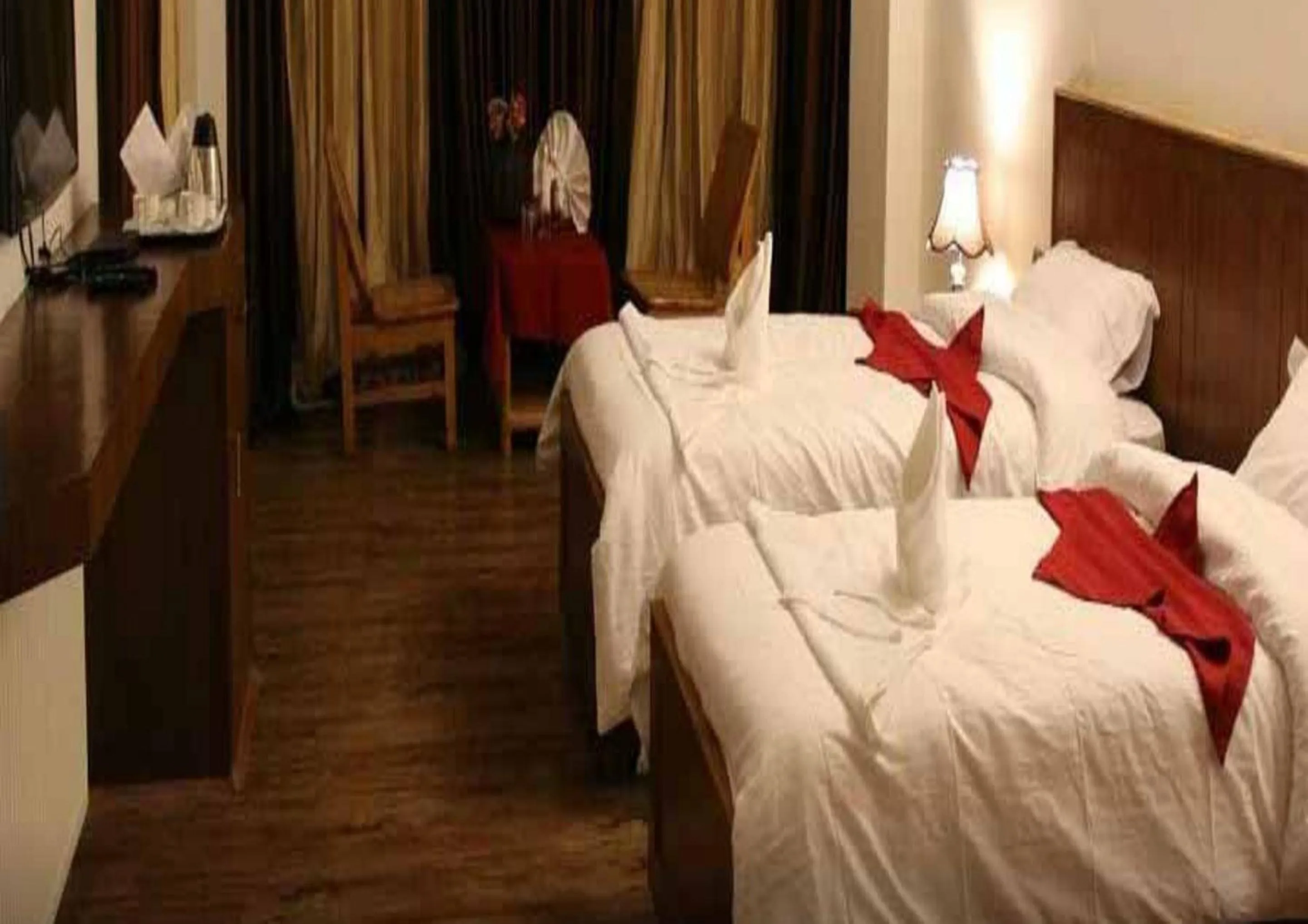 Bedroom, Bed in Himalayan Retreat-Karzoo