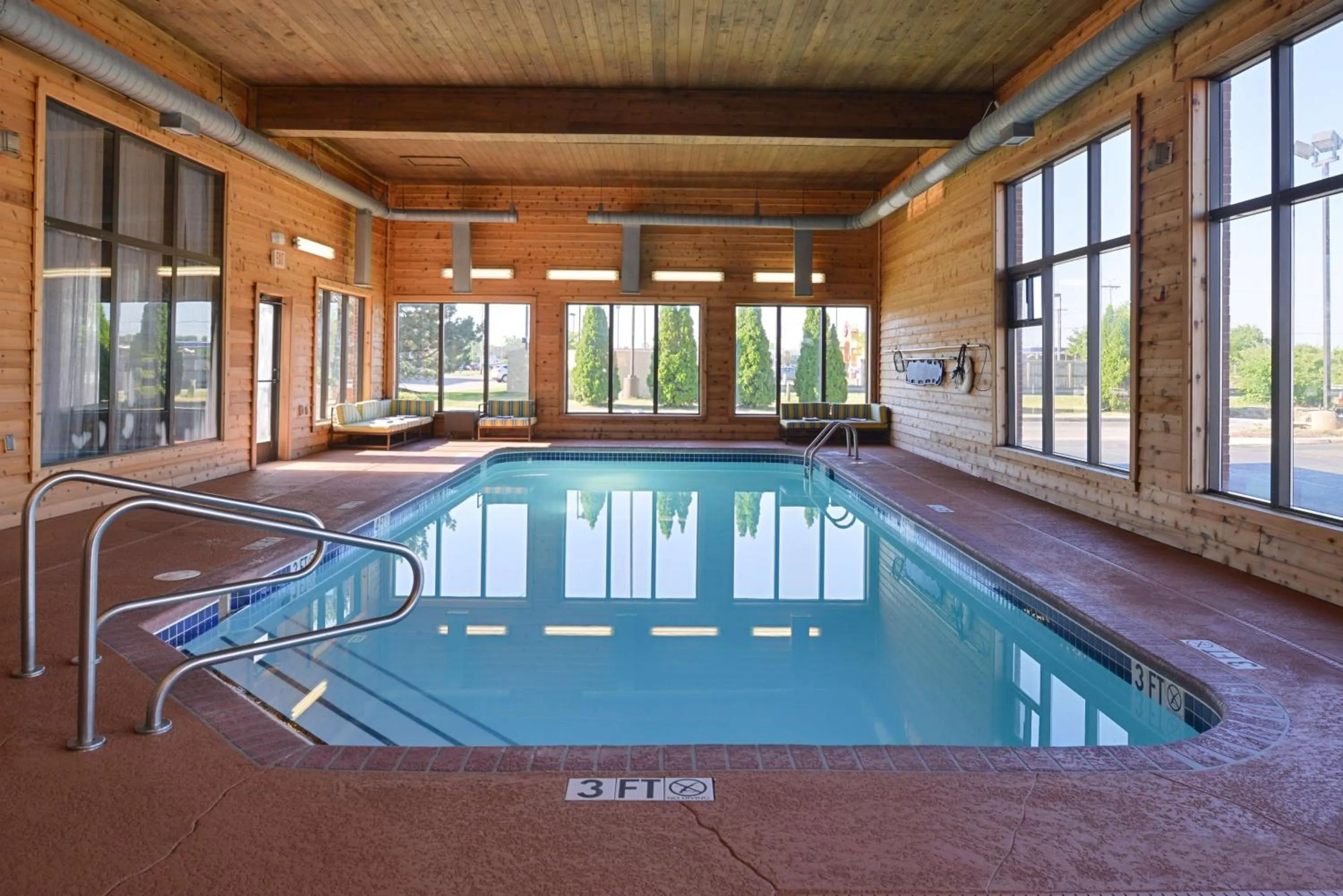 Pool view in Comfort Inn & Suites Toledo North