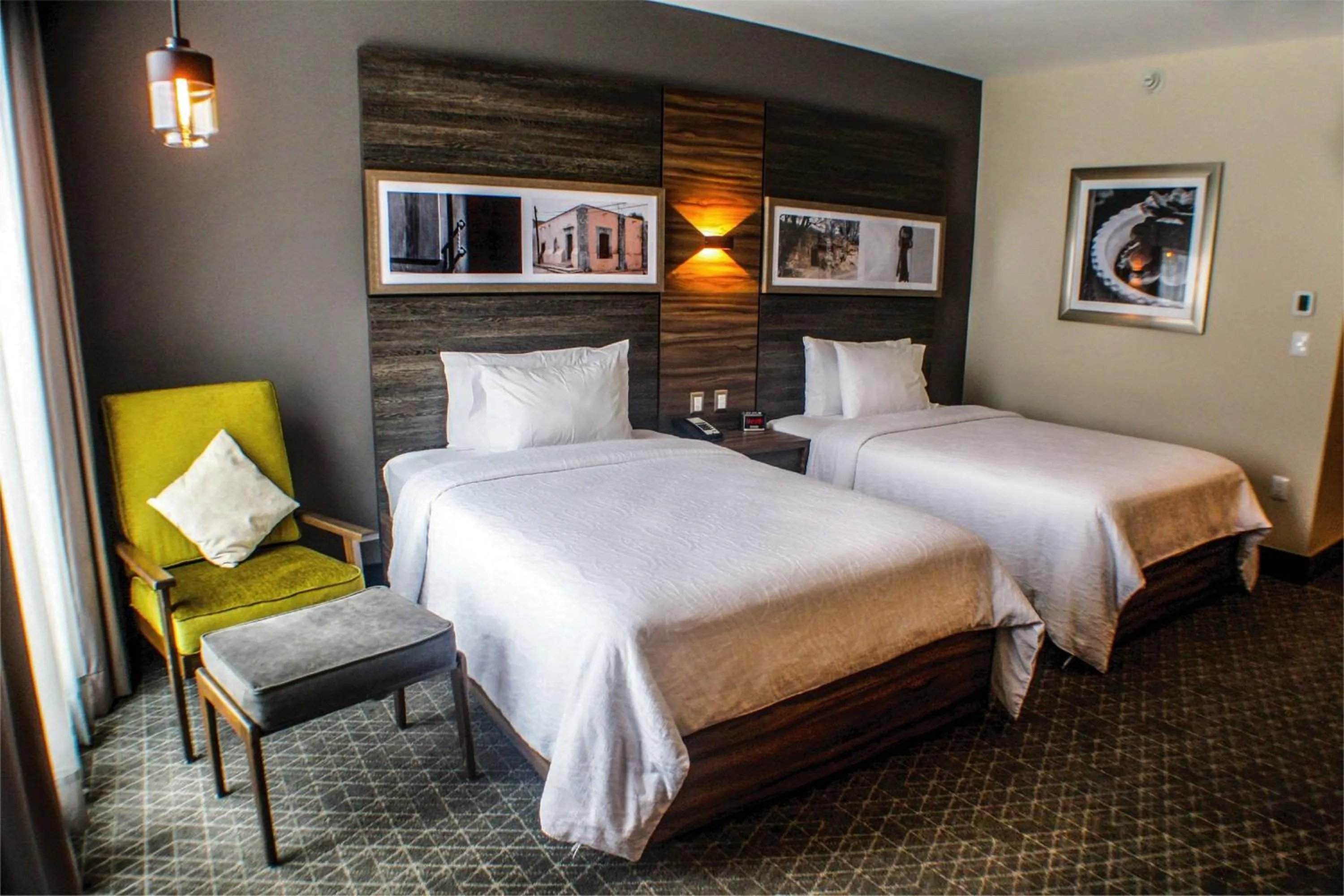 Living room, Bed in Hilton Garden Inn Aguascalientes