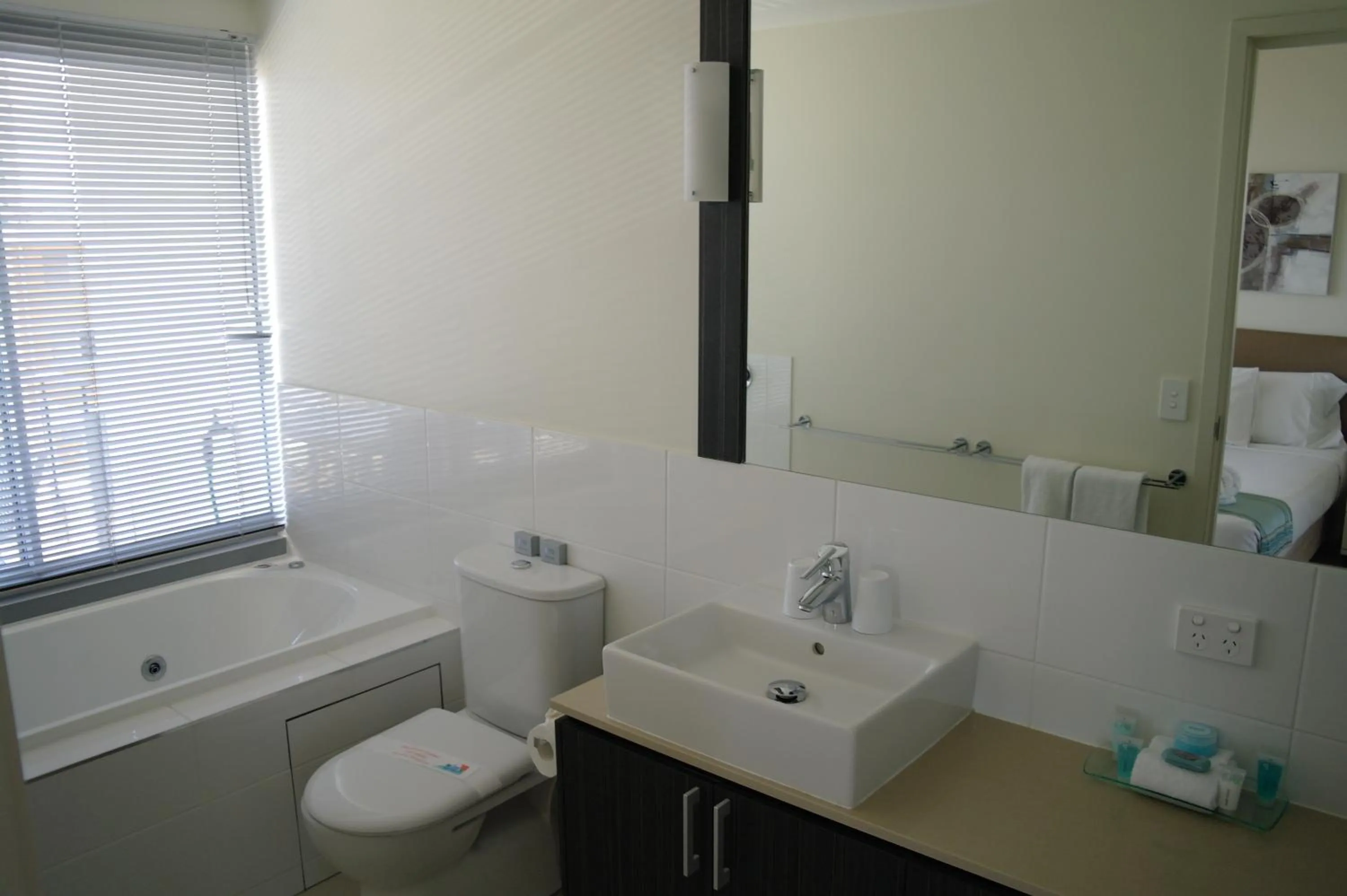 Toilet in Monaco Caloundra