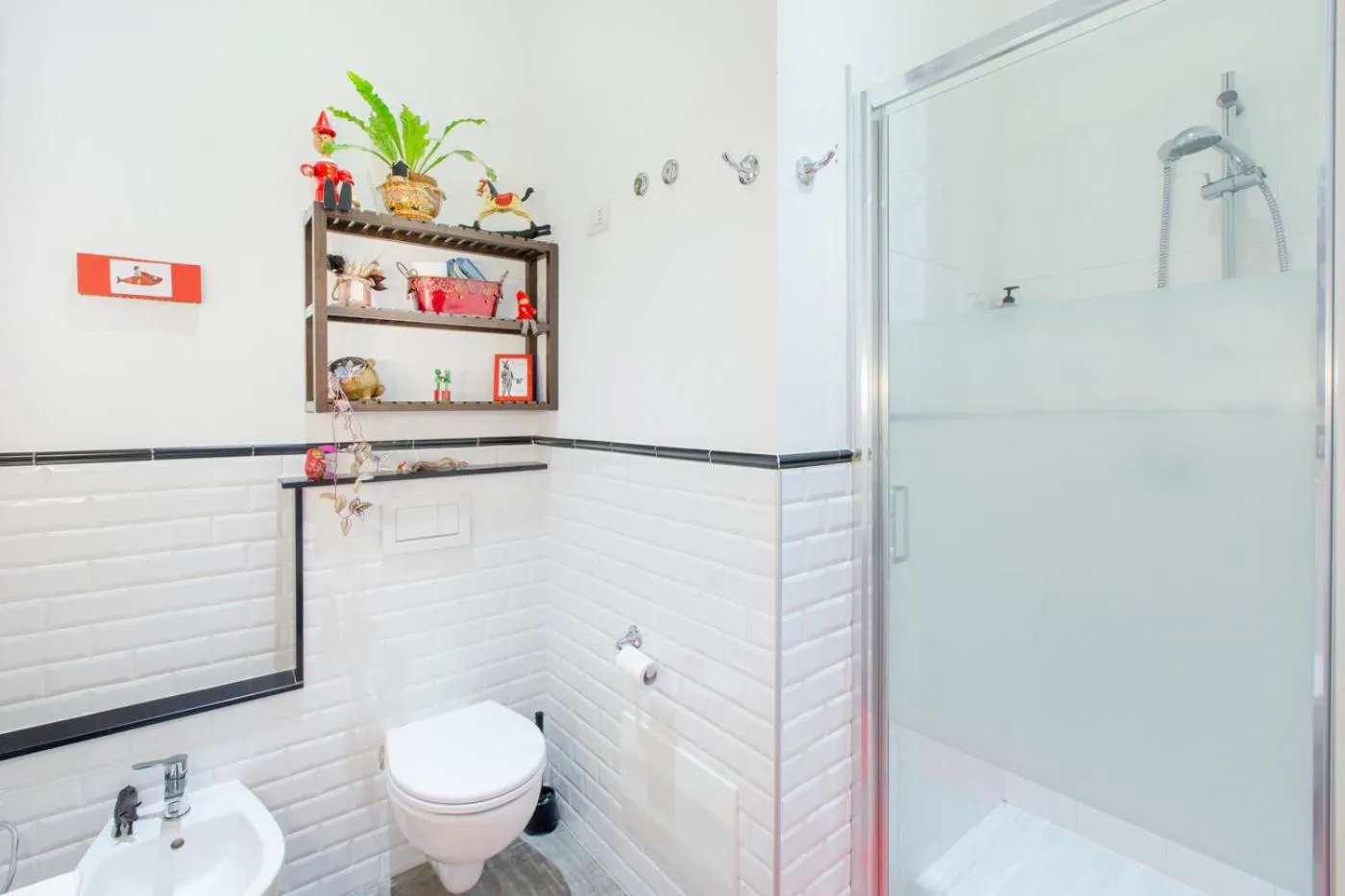 Bathroom in Jacaranda