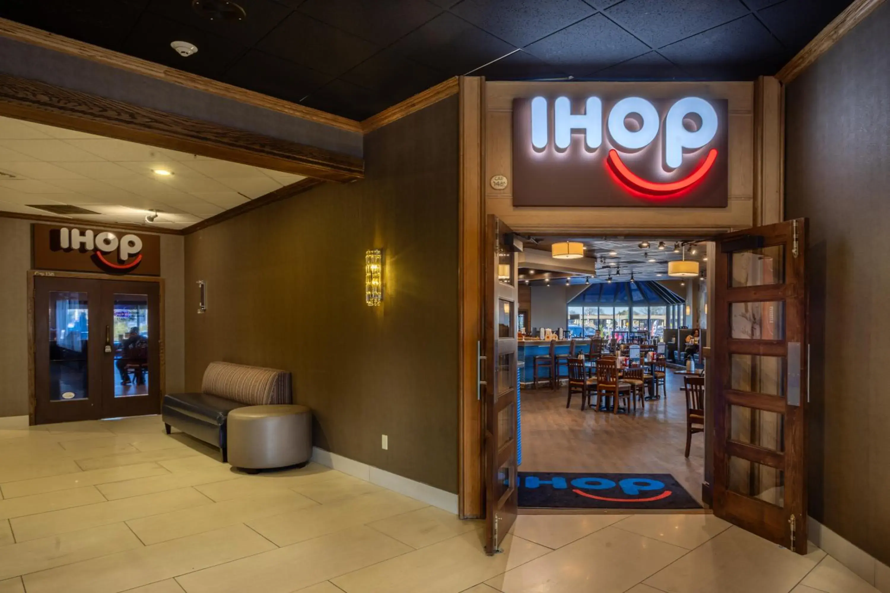 Restaurant/places to eat in Holiday Inn Brookfield - Milwaukee by IHG Restaurant/places to eat in Holiday Inn Brookfield - Milwaukee by IHG