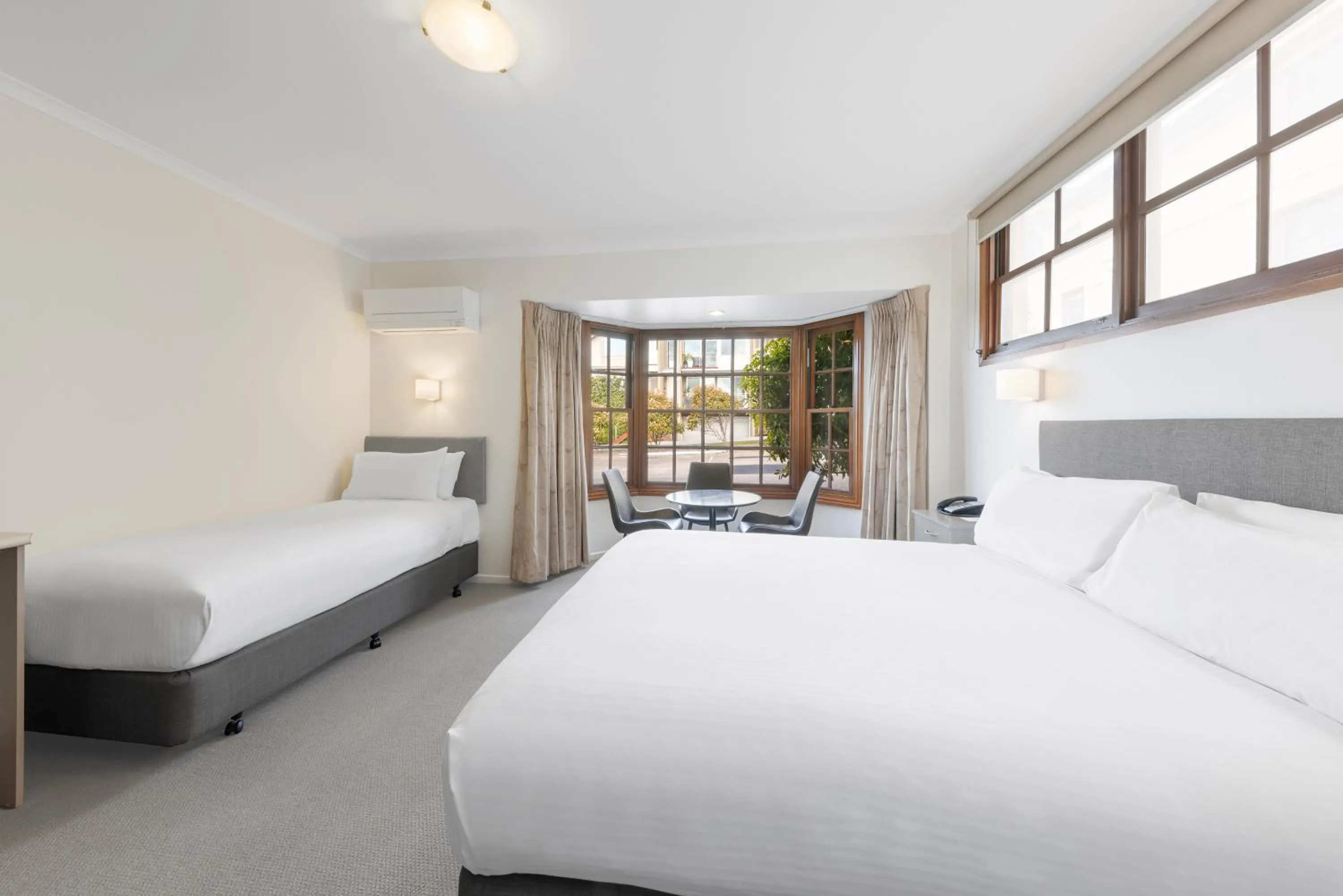 Bedroom, Bed in Best Western Olde Maritime Motor Inn