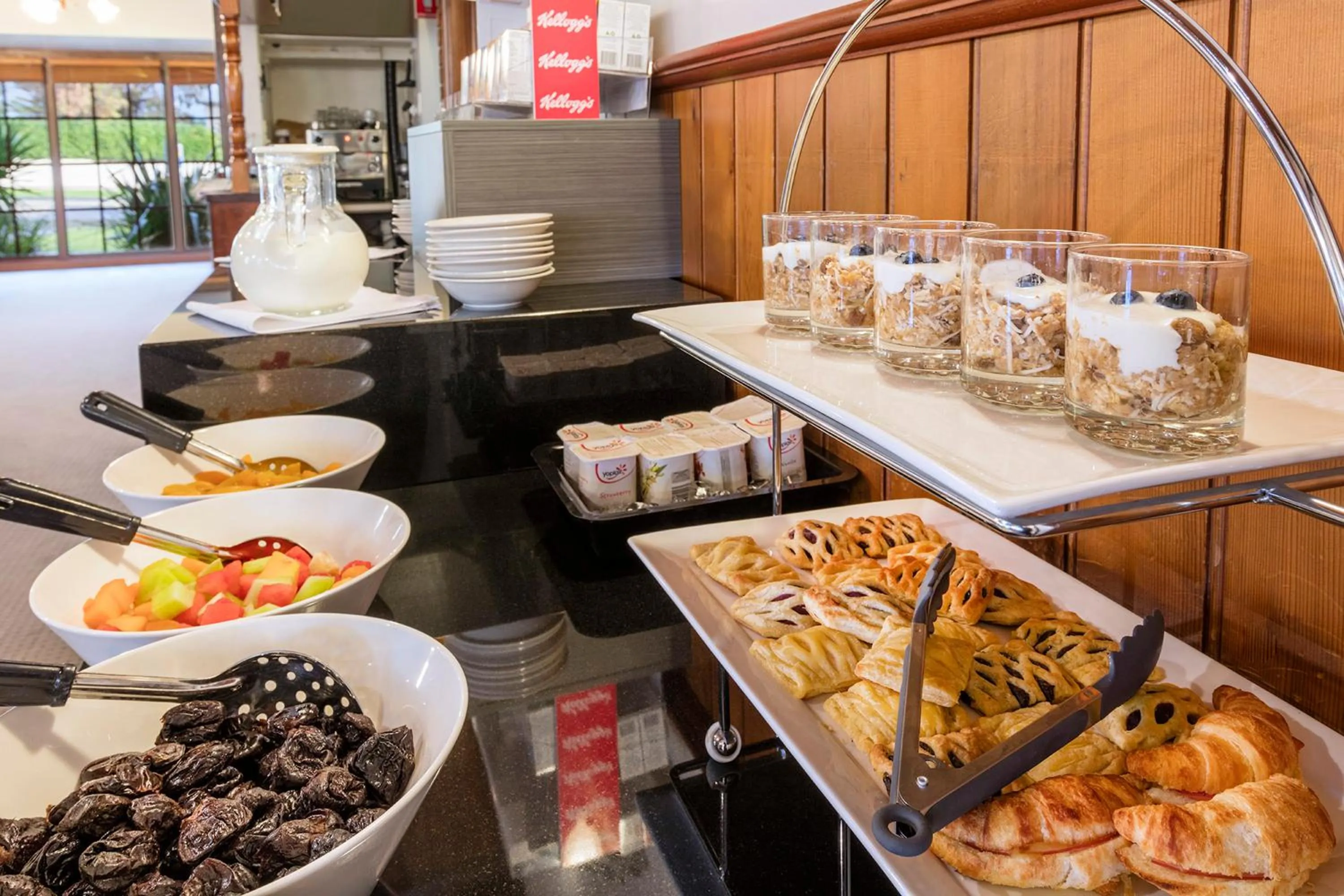 Restaurant/places to eat in Best Western Olde Maritime Motor Inn