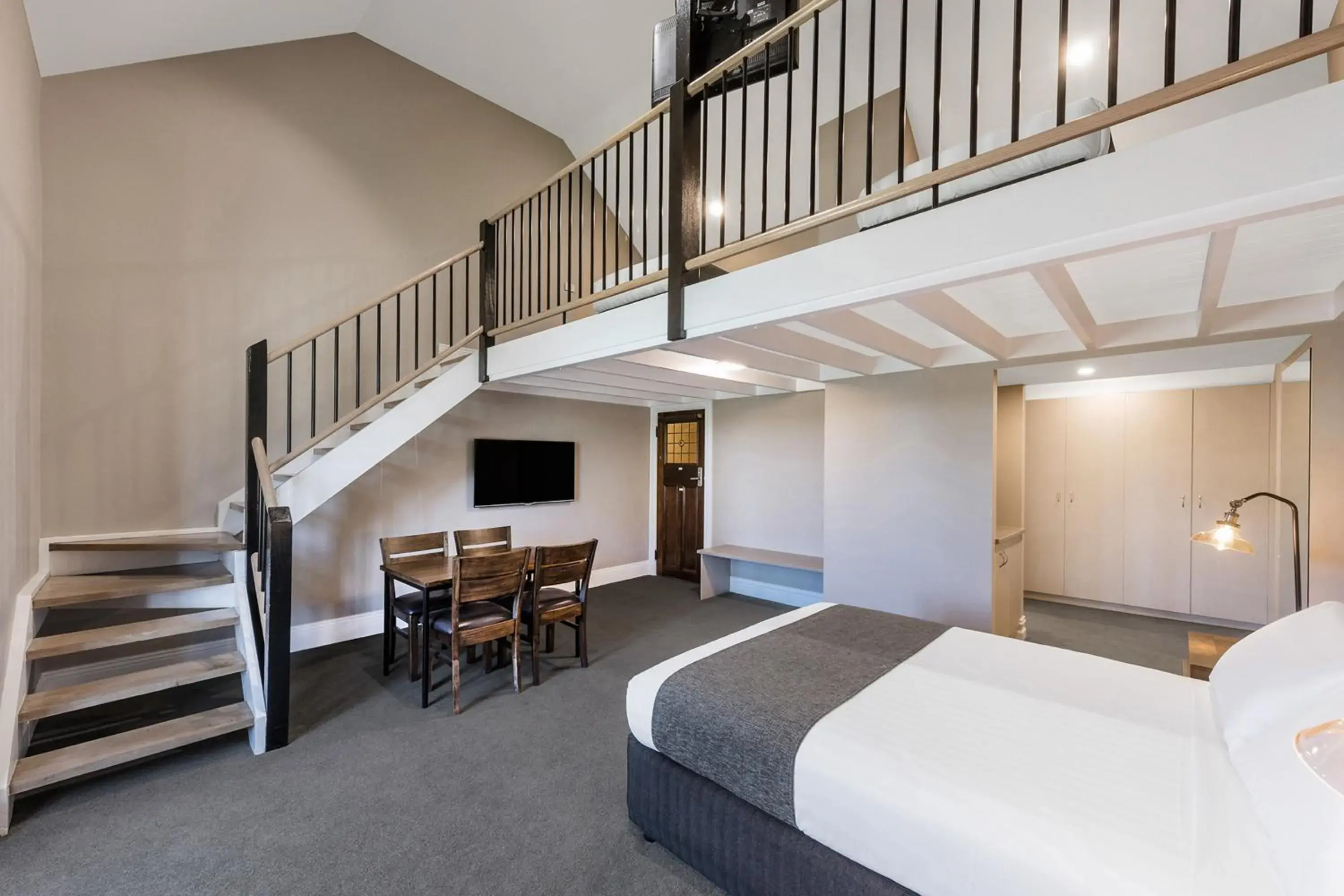 Heritage Family Room in Best Western Olde Maritime Motor Inn Heritage Family Room in Best Western Olde Maritime Motor Inn