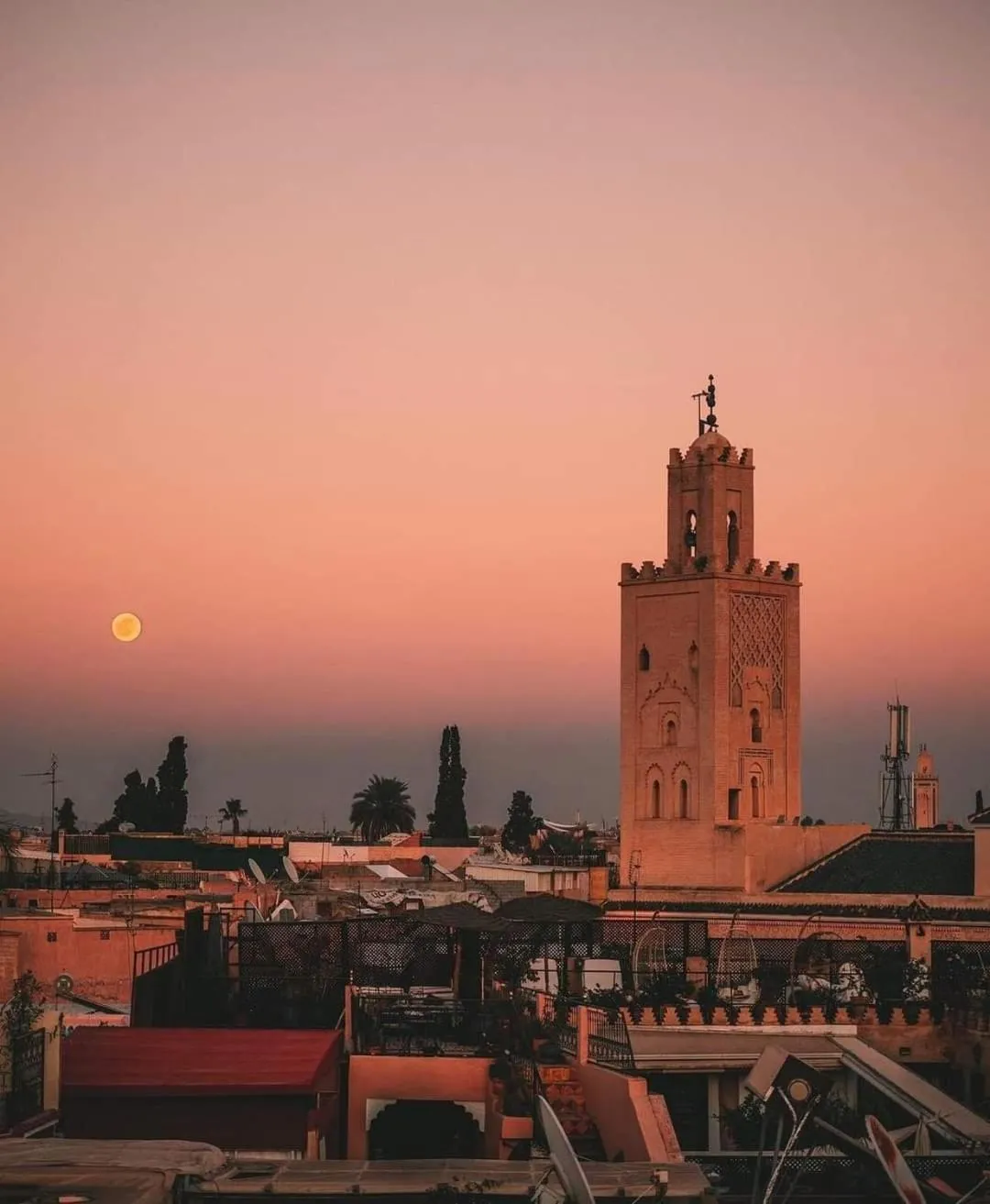 Property building in Riad Heklek