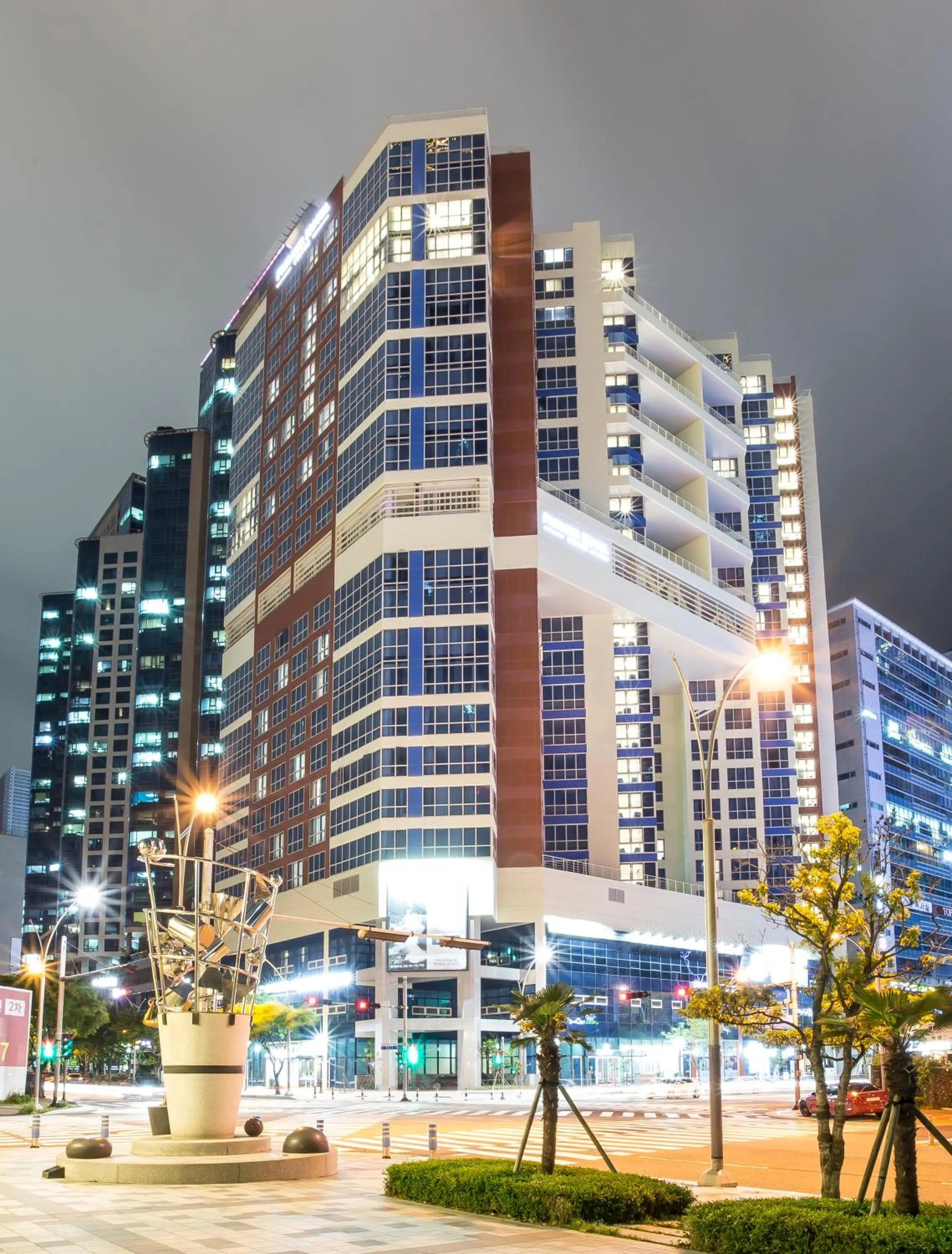 Property building in Centum Primus Hotel