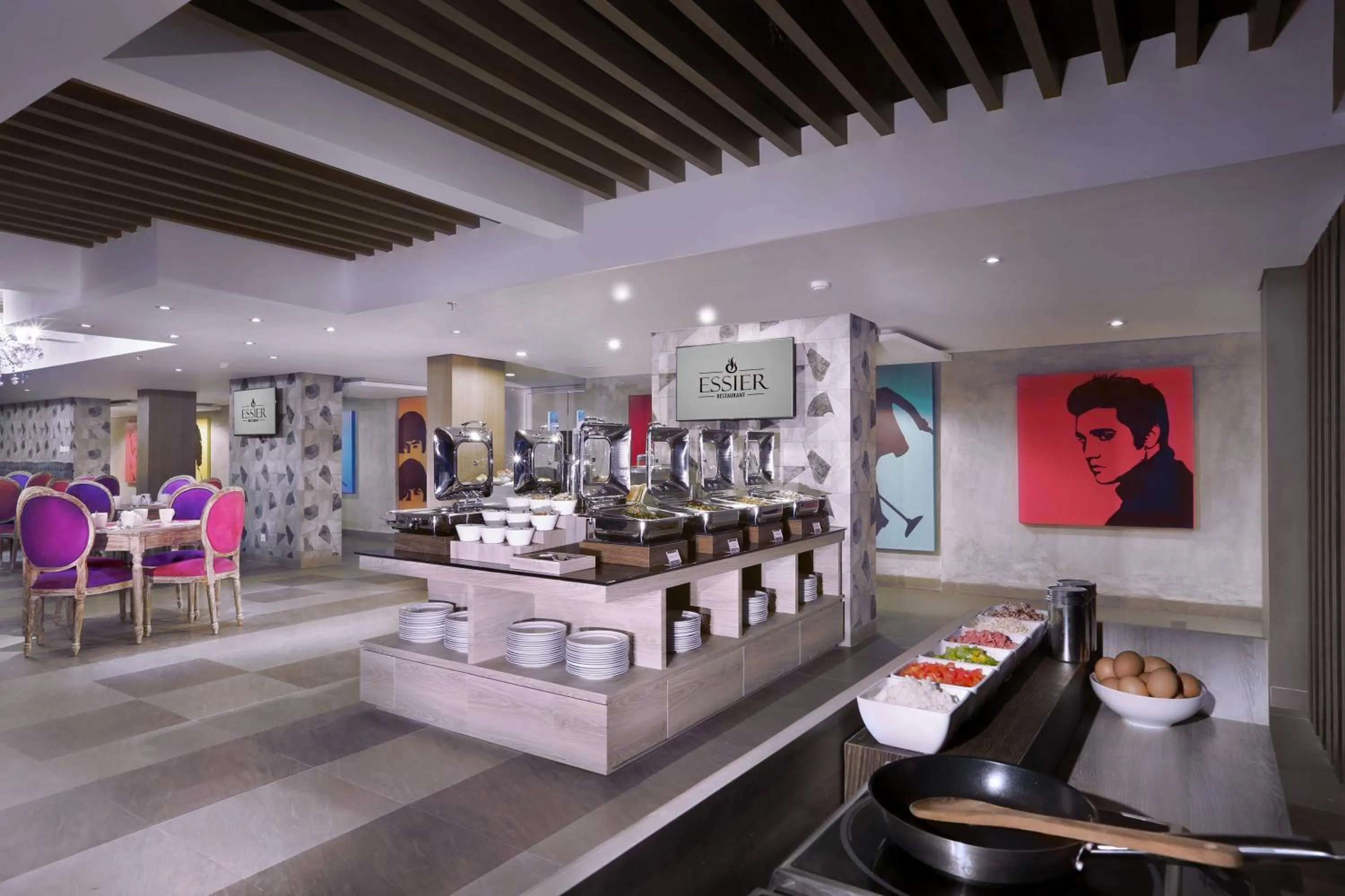 Restaurant/places to eat in The Vasini Hotel