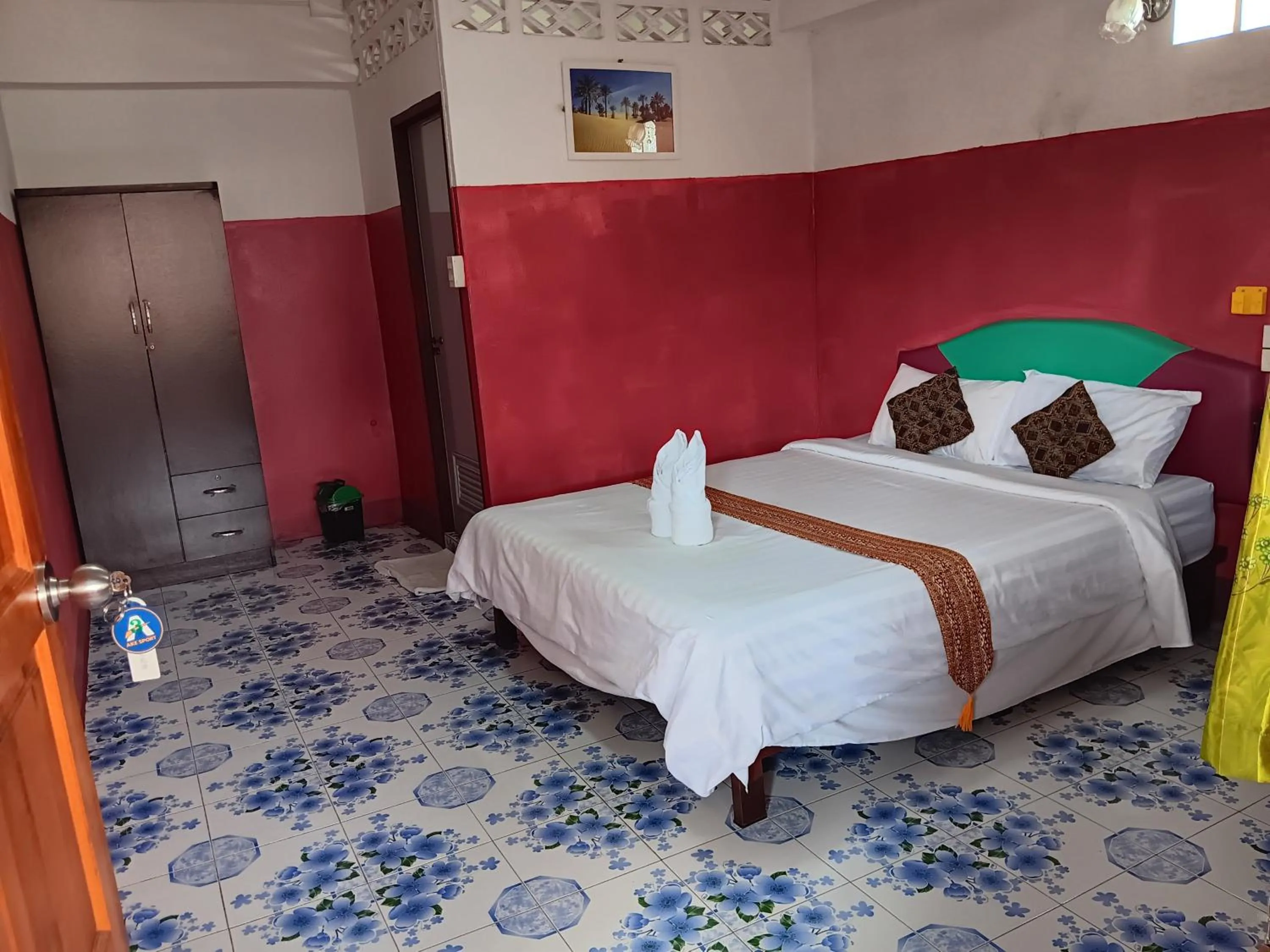 Bed in Sabaydee House at Pai