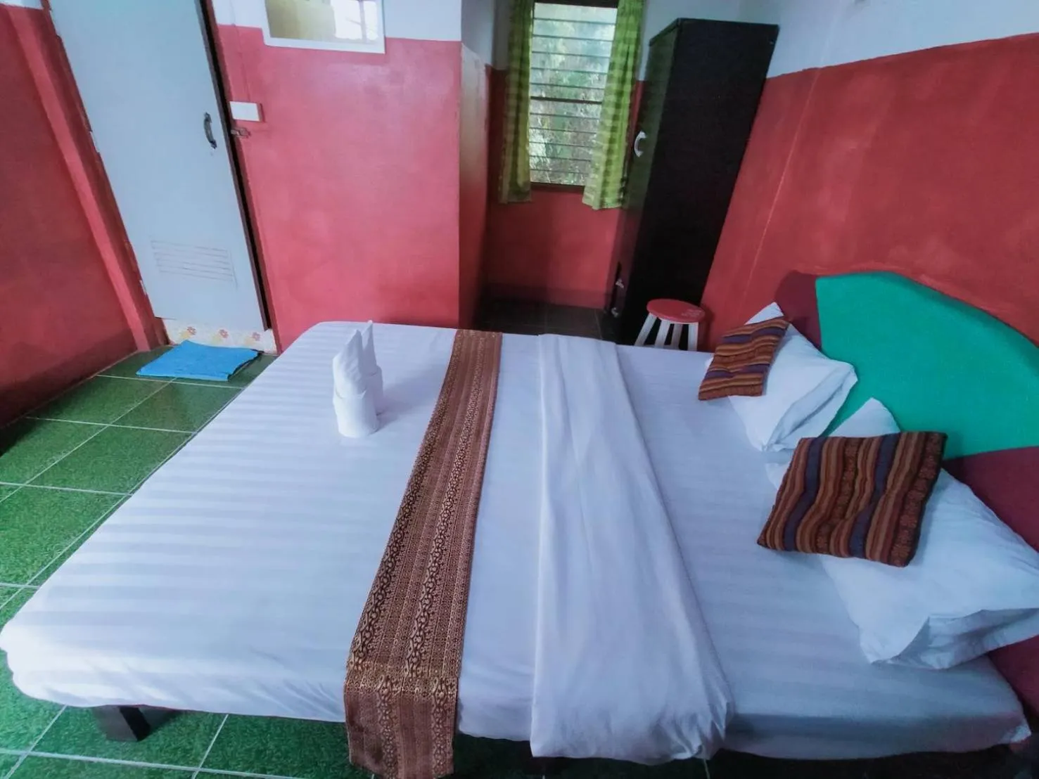 Bed in Sabaydee House at Pai