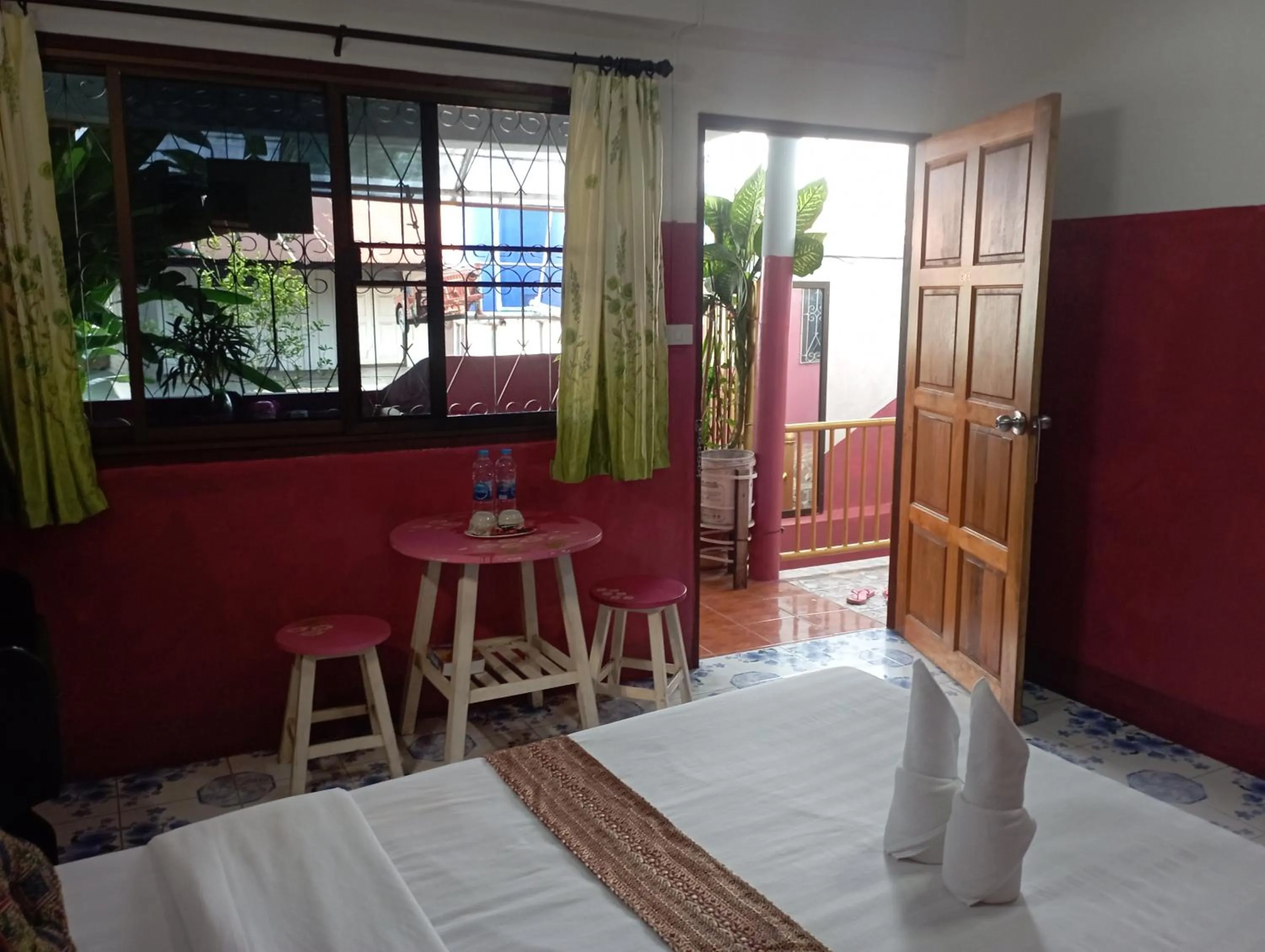 Bed in Sabaydee House at Pai