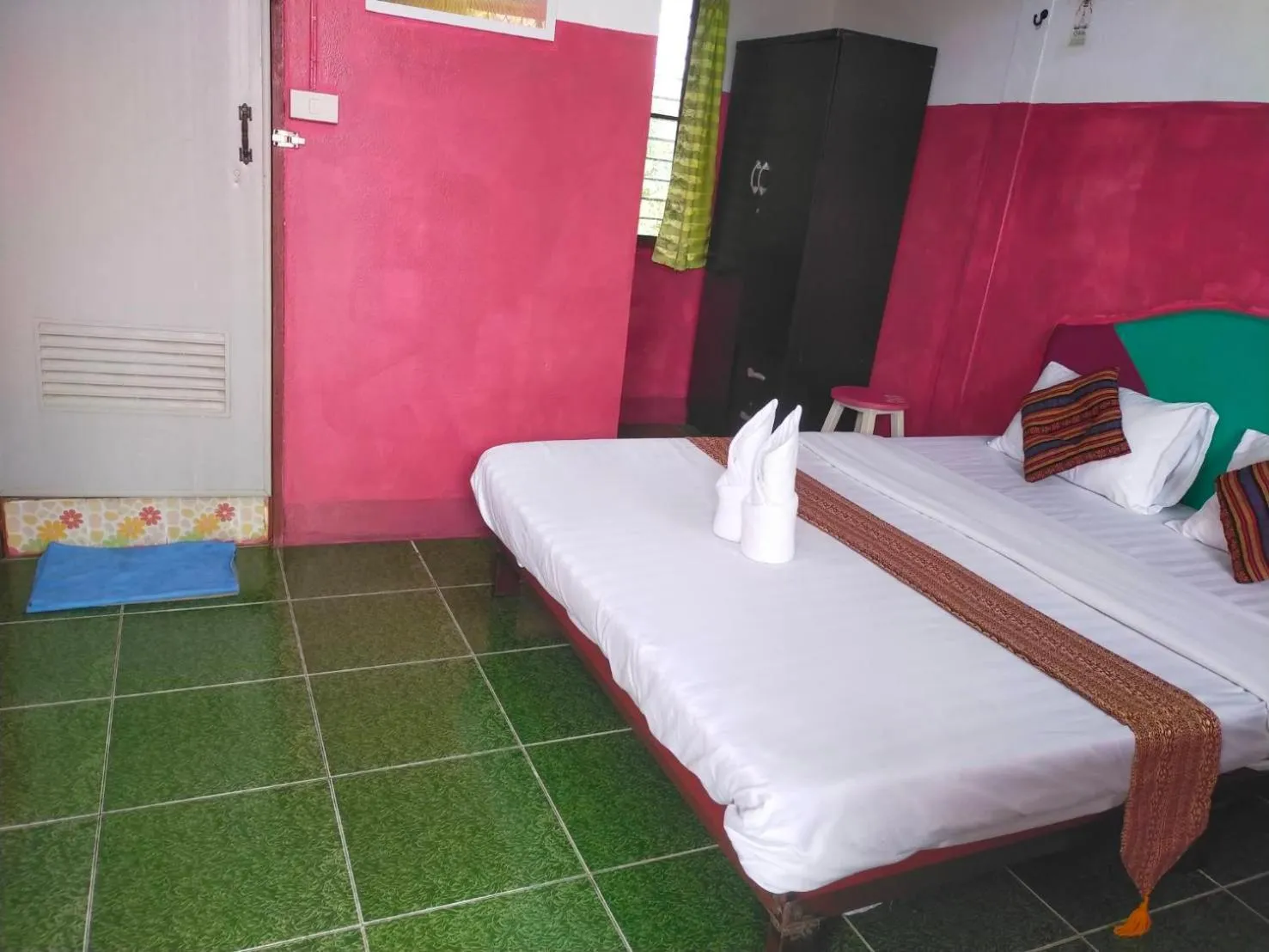 Bed in Sabaydee House at Pai