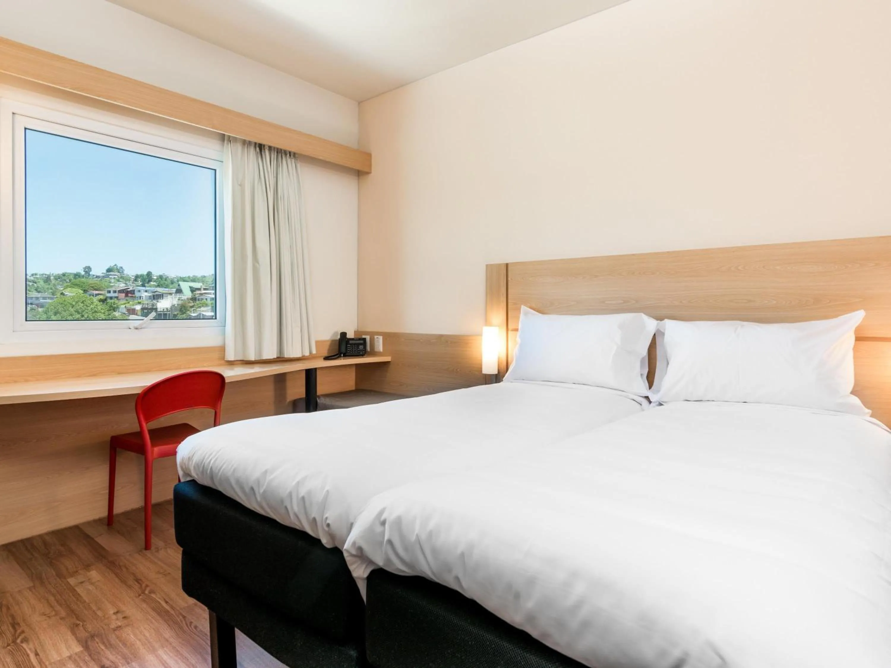 Bedroom, Bed in ibis Puerto Montt